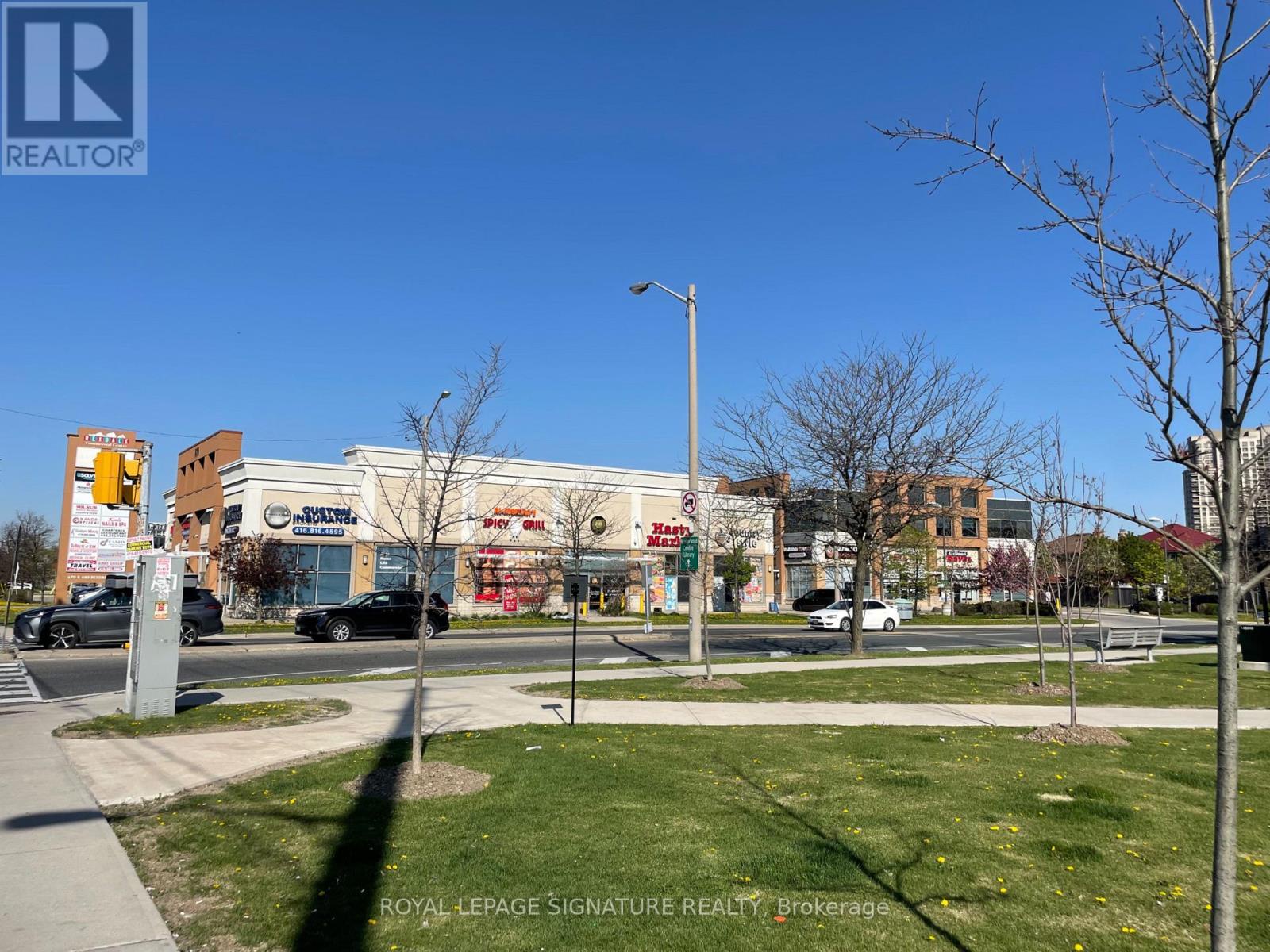 11 - 20 Woodstream Drive, Toronto (west Humber-clairville), Ontario