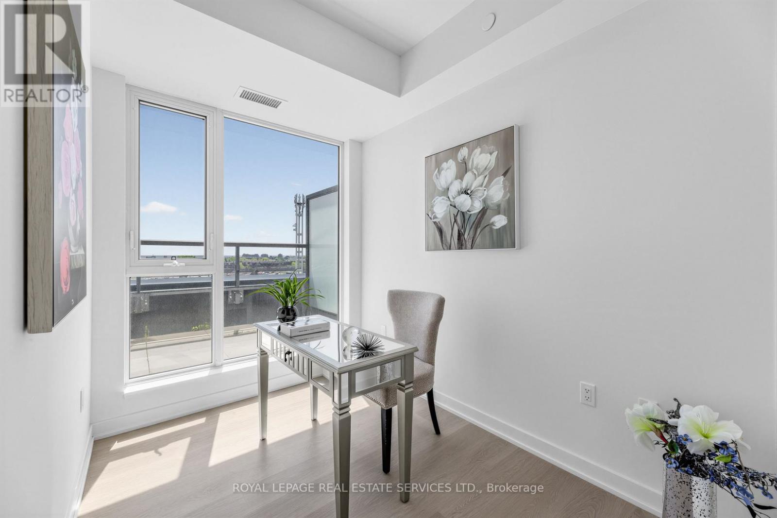 502 - 859 The Queensway, Toronto (stonegate-queensway), Ontario