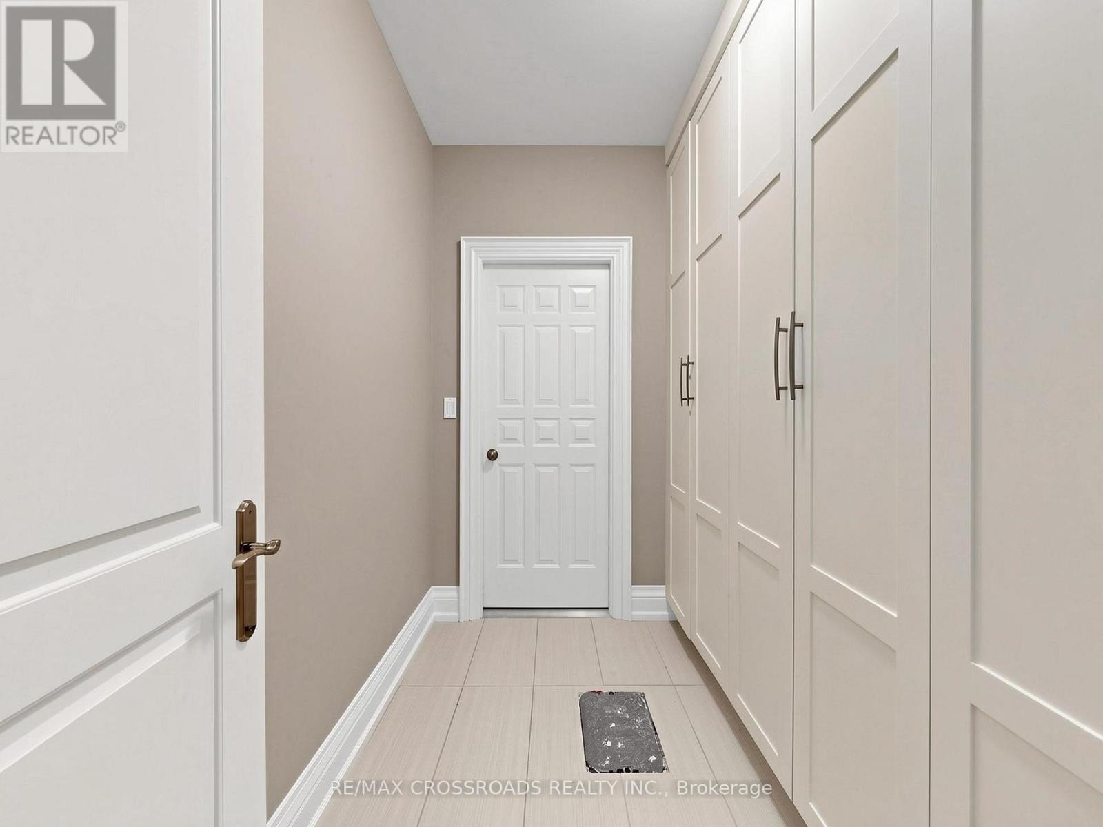 351 Patricia Avenue, Toronto (newtonbrook West), Ontario