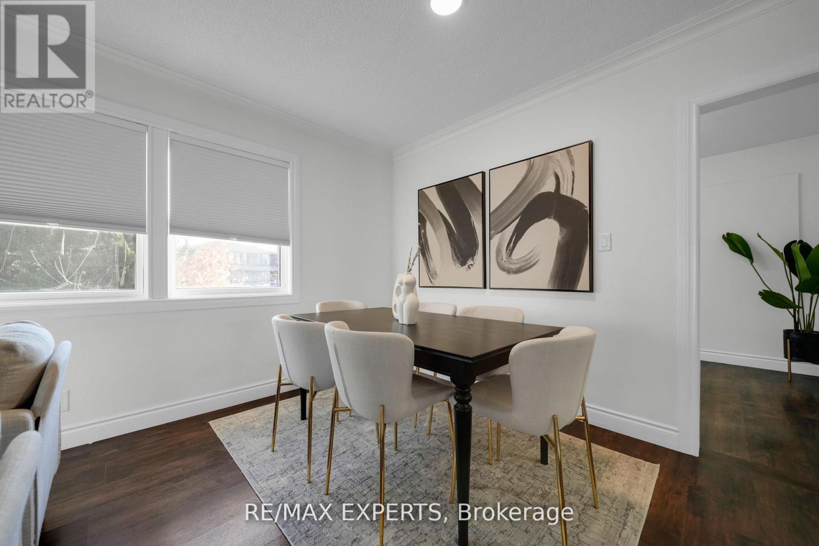 4 Larchmere Avenue, Toronto (humber Summit), Ontario