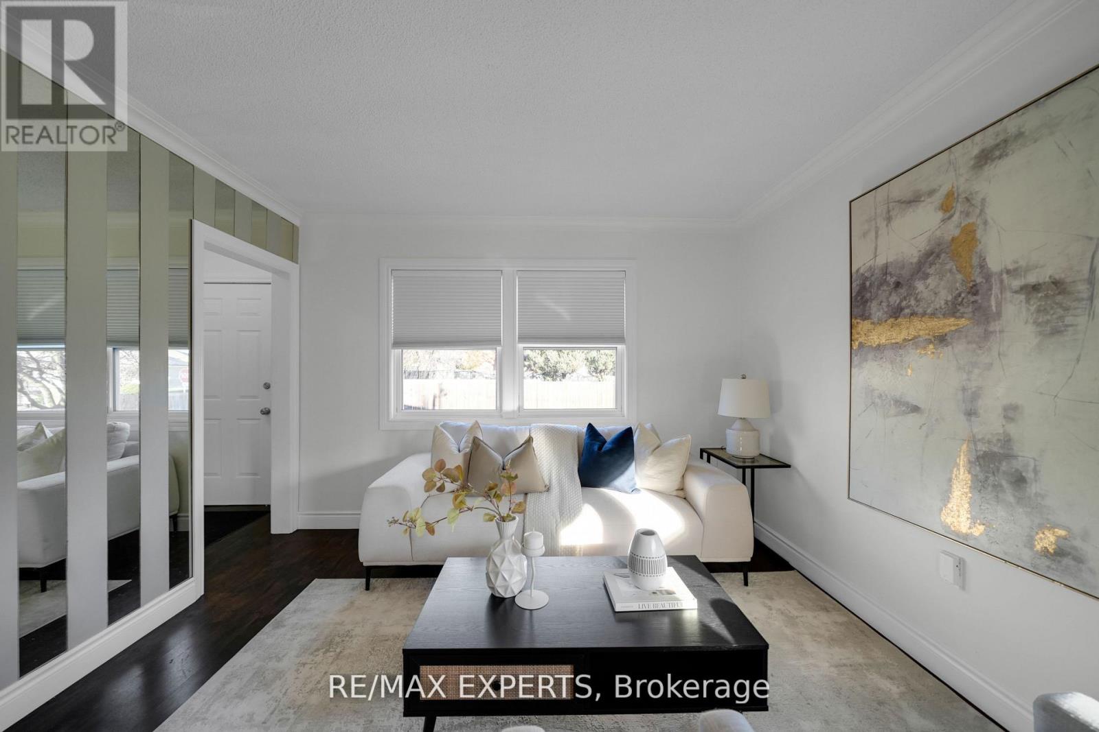 4 Larchmere Avenue, Toronto (humber Summit), Ontario