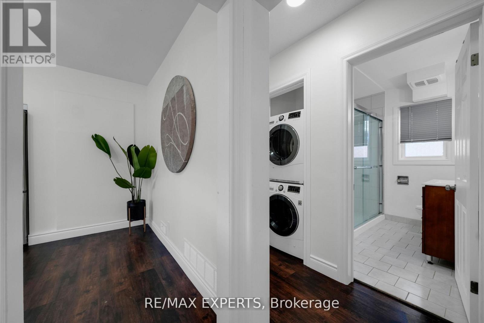 4 Larchmere Avenue, Toronto (humber Summit), Ontario