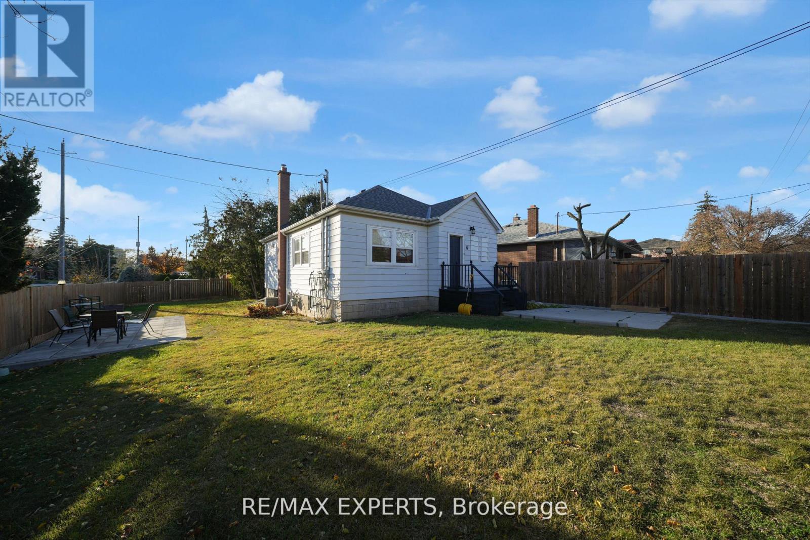 4 Larchmere Avenue, Toronto (humber Summit), Ontario