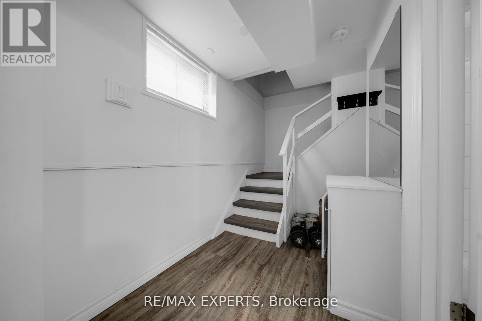 4 Larchmere Avenue, Toronto (humber Summit), Ontario