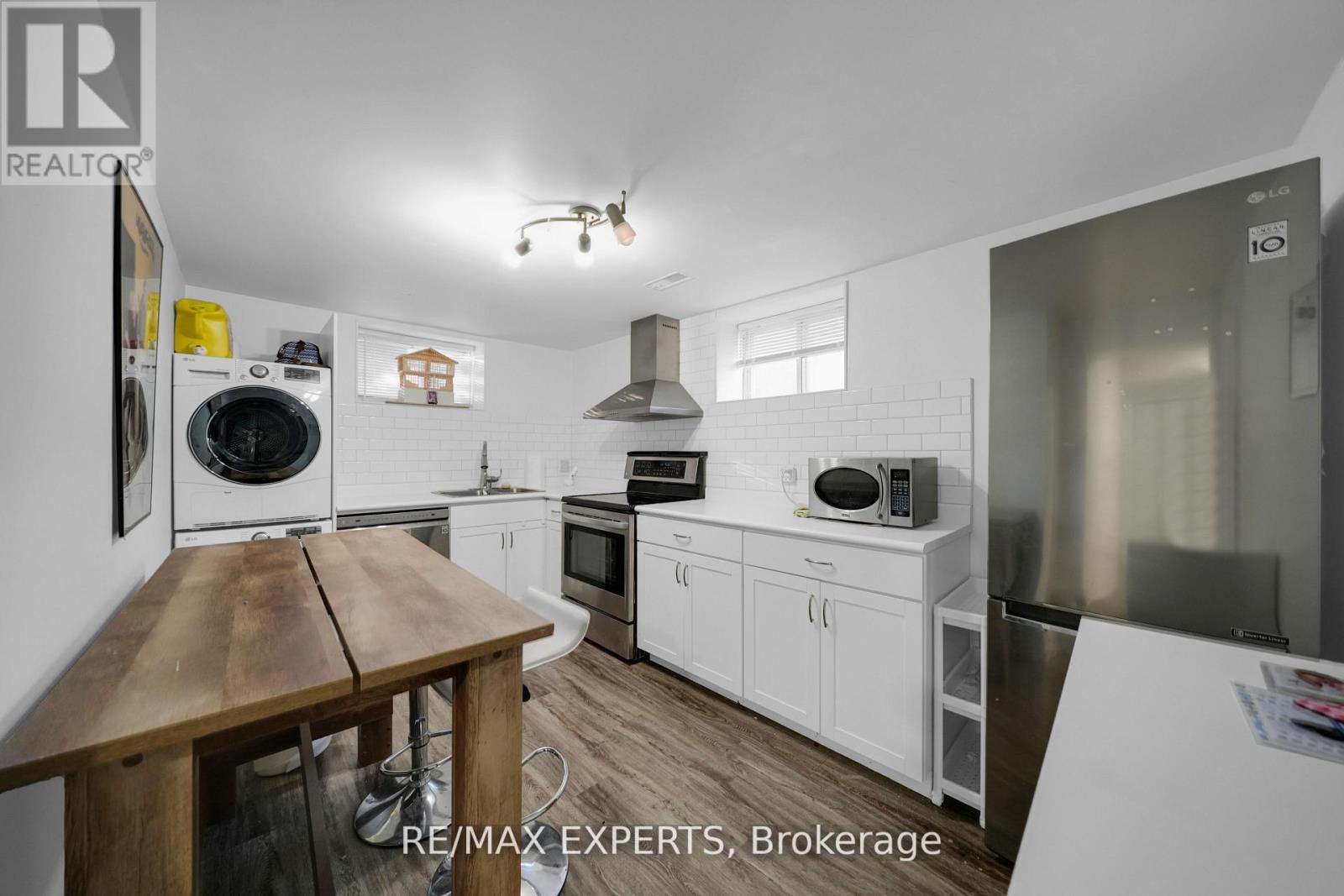 4 Larchmere Avenue, Toronto (humber Summit), Ontario