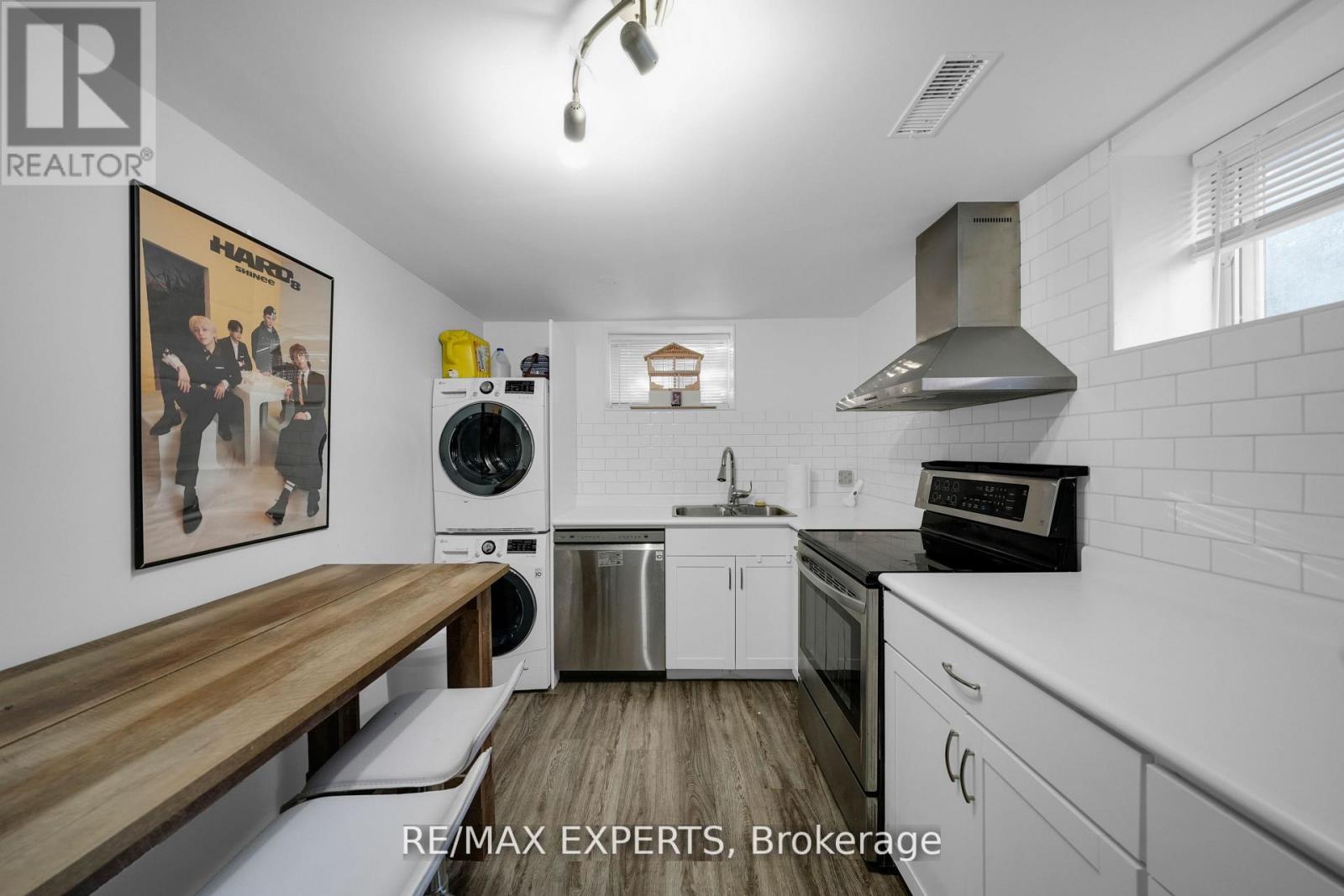 4 Larchmere Avenue, Toronto (humber Summit), Ontario