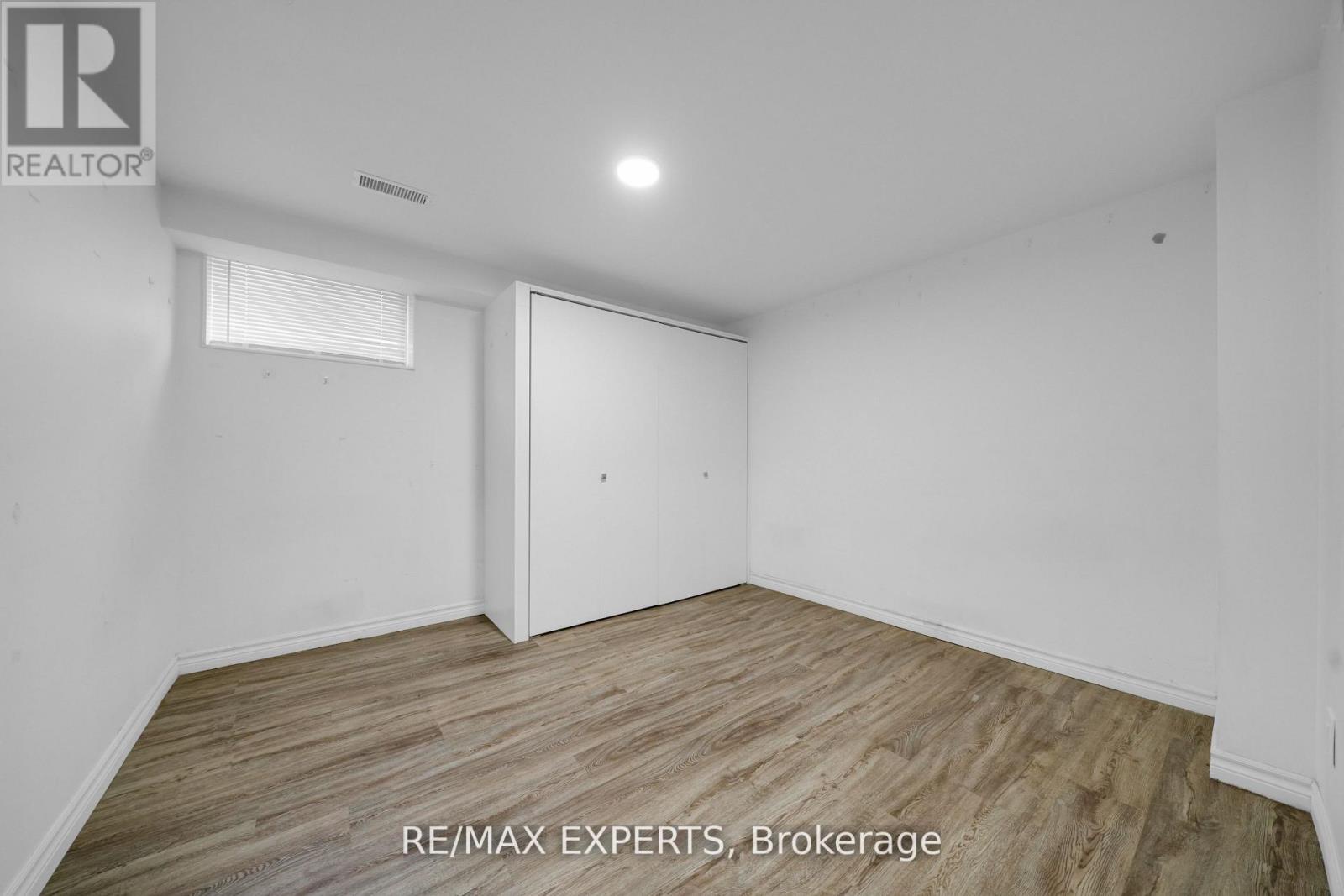 4 Larchmere Avenue, Toronto (humber Summit), Ontario