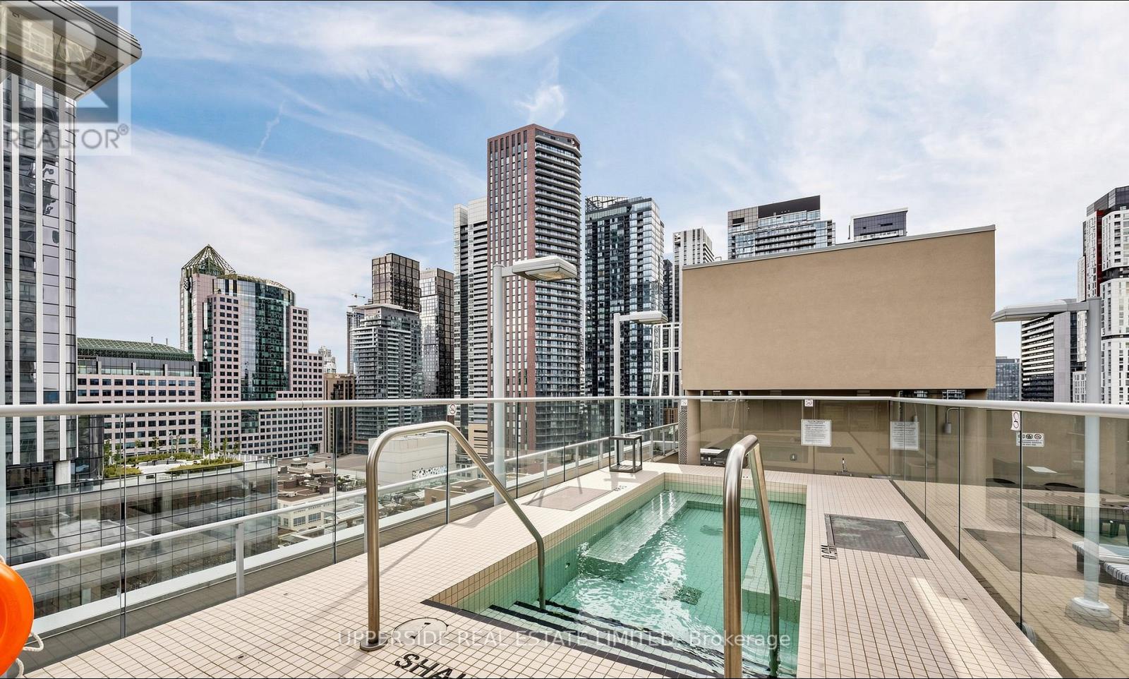 607 - 126 Simcoe Street, Toronto (waterfront Communities), Ontario