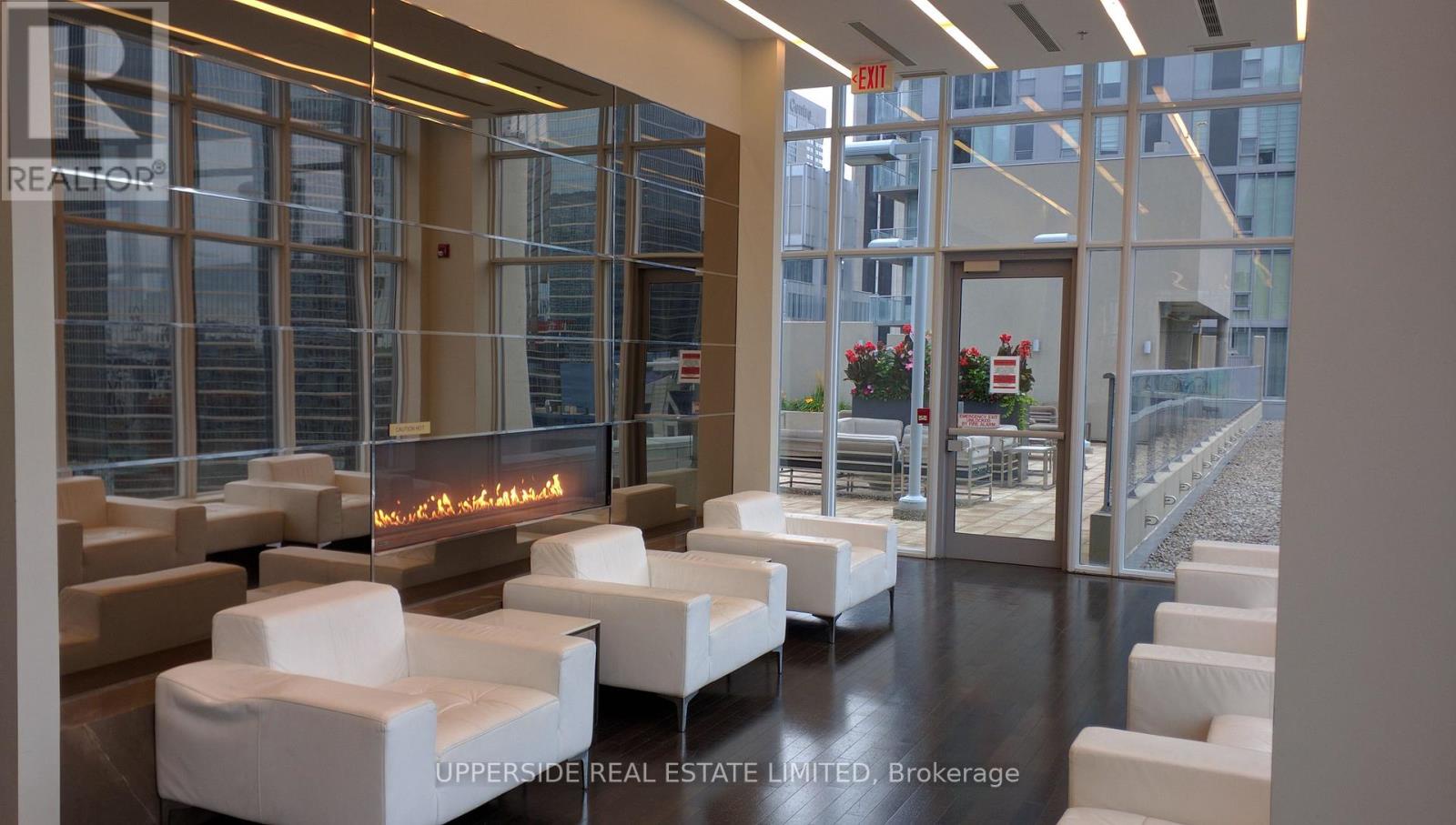 607 - 126 Simcoe Street, Toronto (waterfront Communities), Ontario