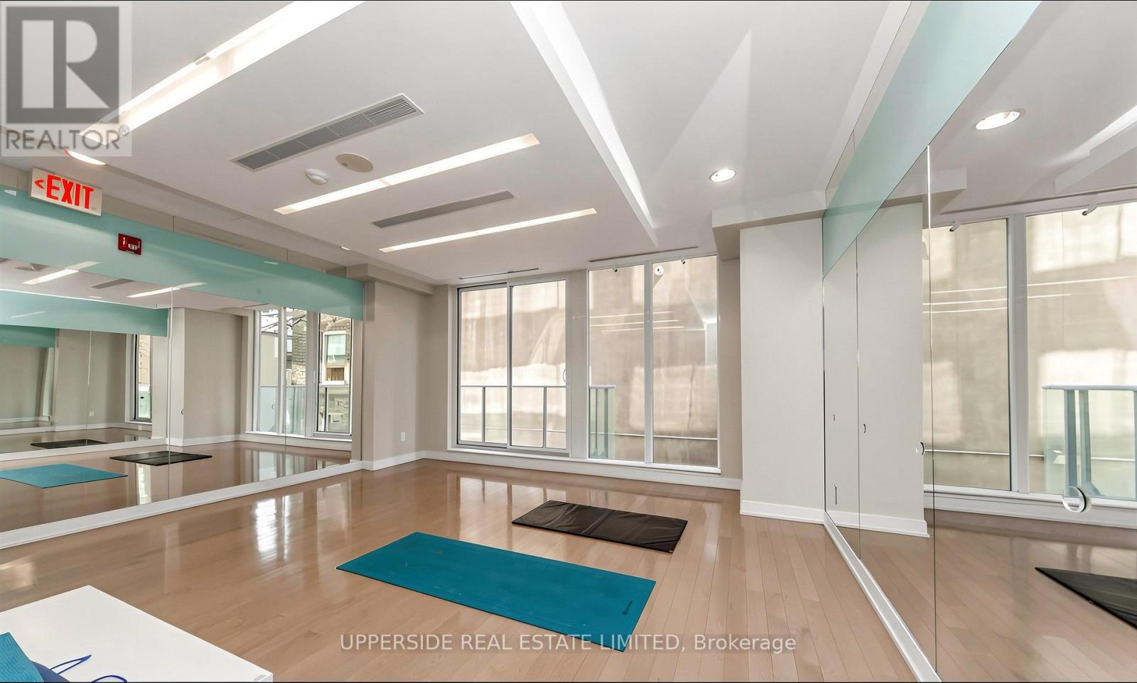 607 - 126 Simcoe Street, Toronto (waterfront Communities), Ontario