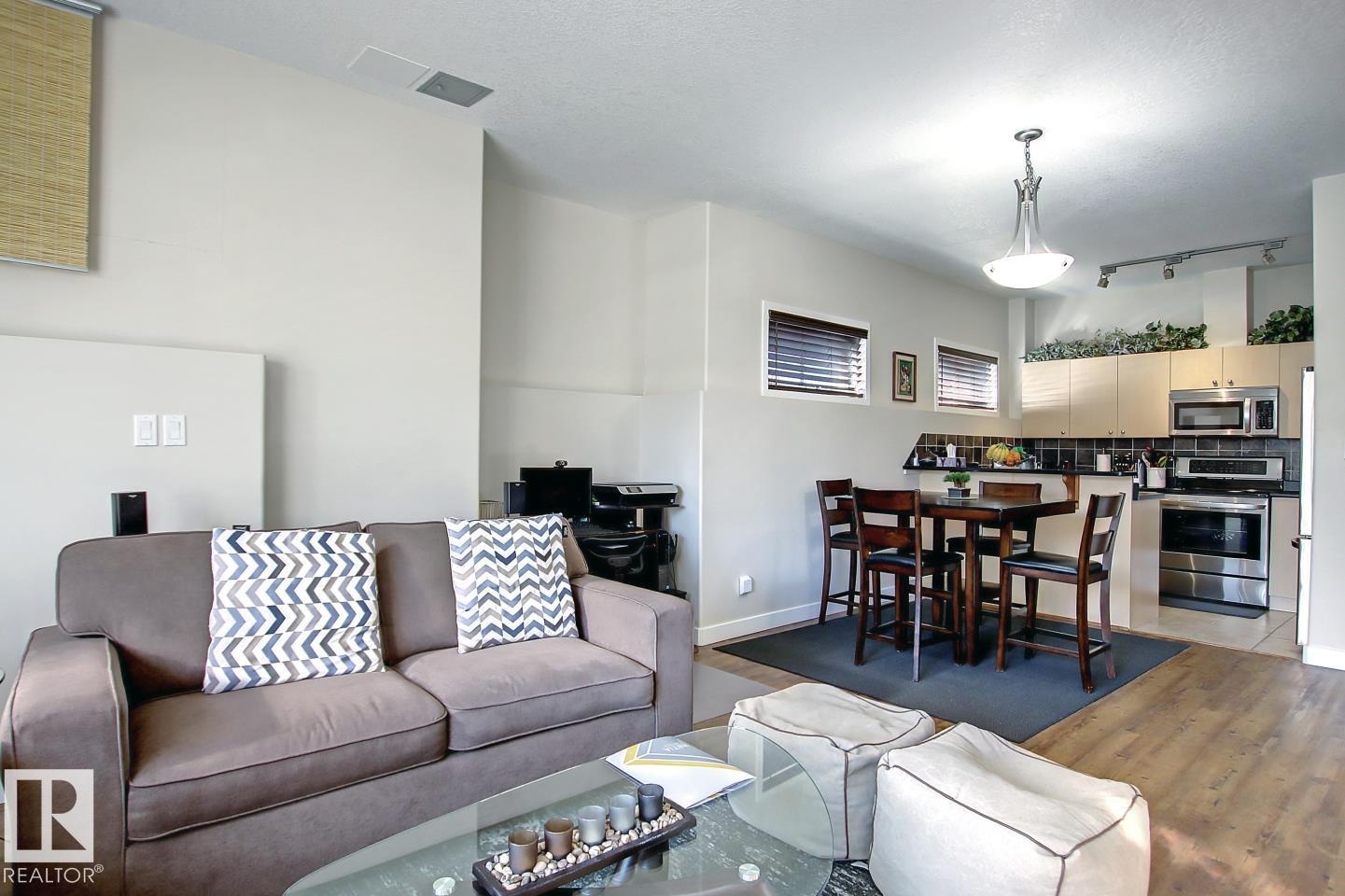 #102 10905 109 St Nw, Edmonton, Alberta