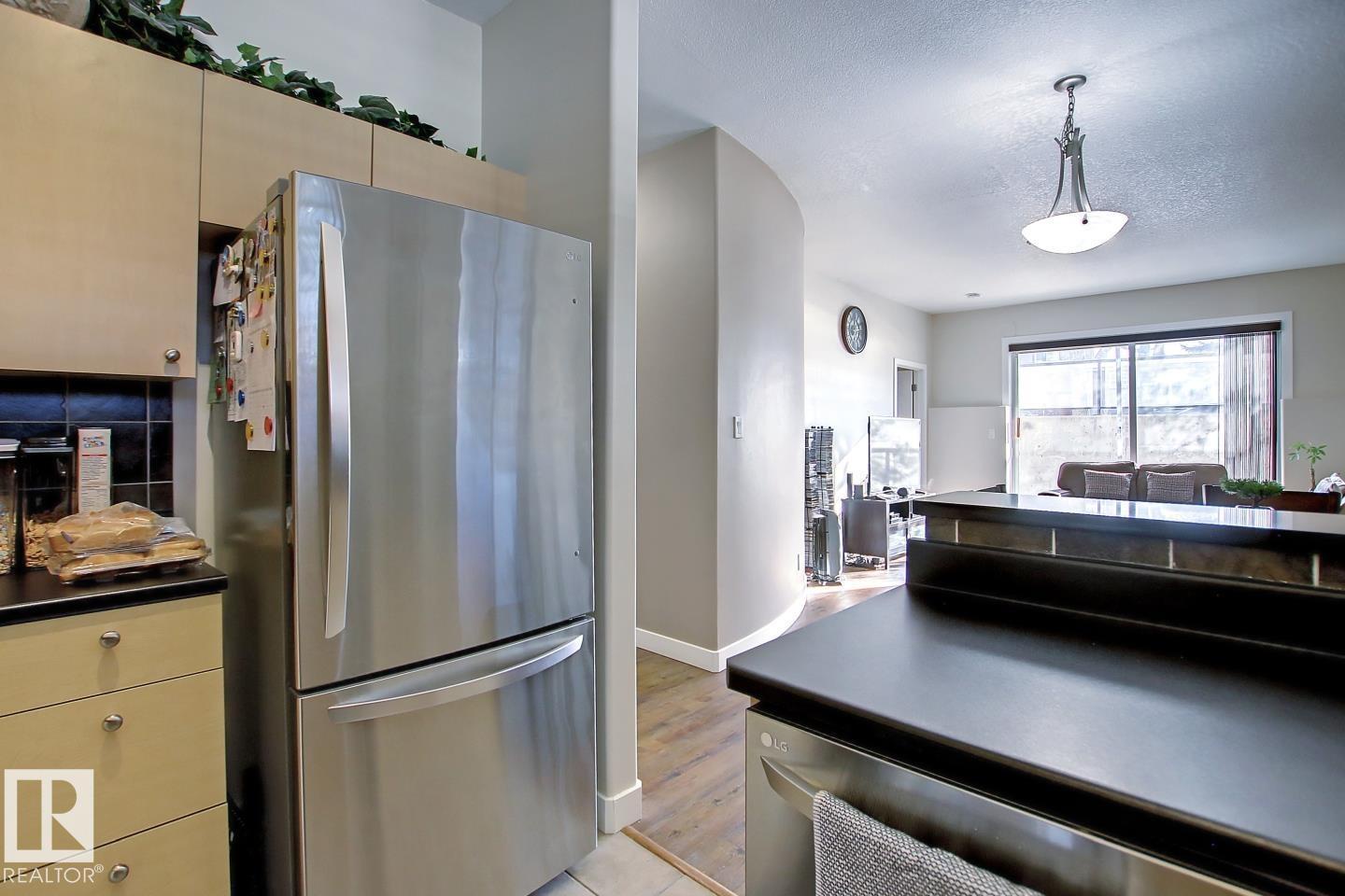 #102 10905 109 St Nw, Edmonton, Alberta