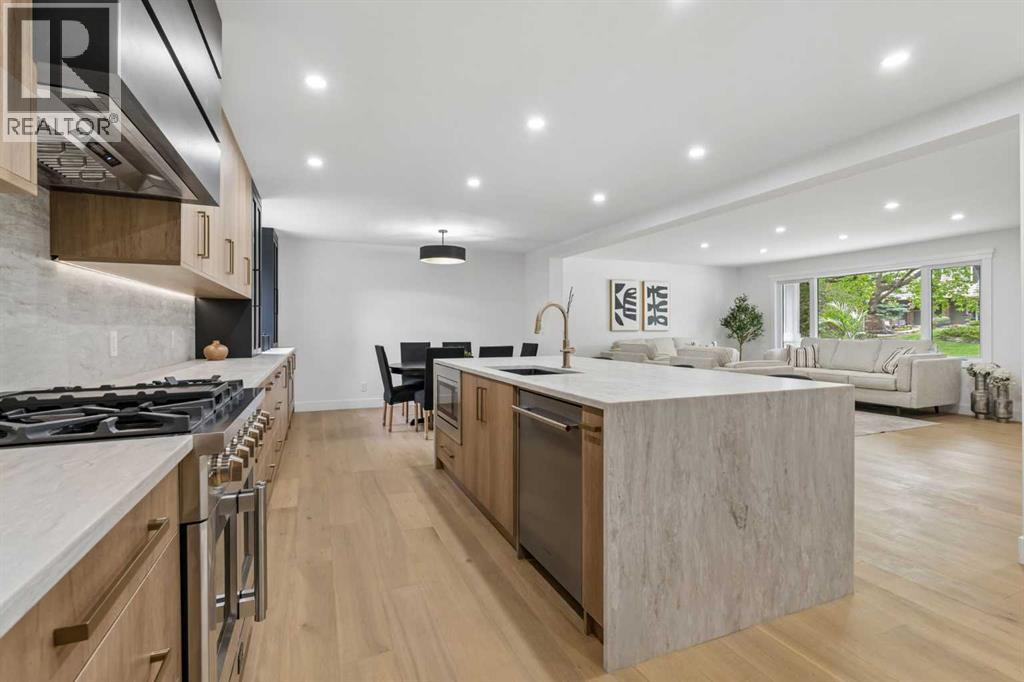 111 Canata Close Sw, Calgary, Alberta
