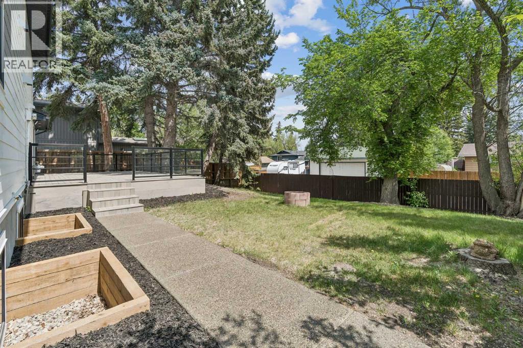 111 Canata Close Sw, Calgary, Alberta
