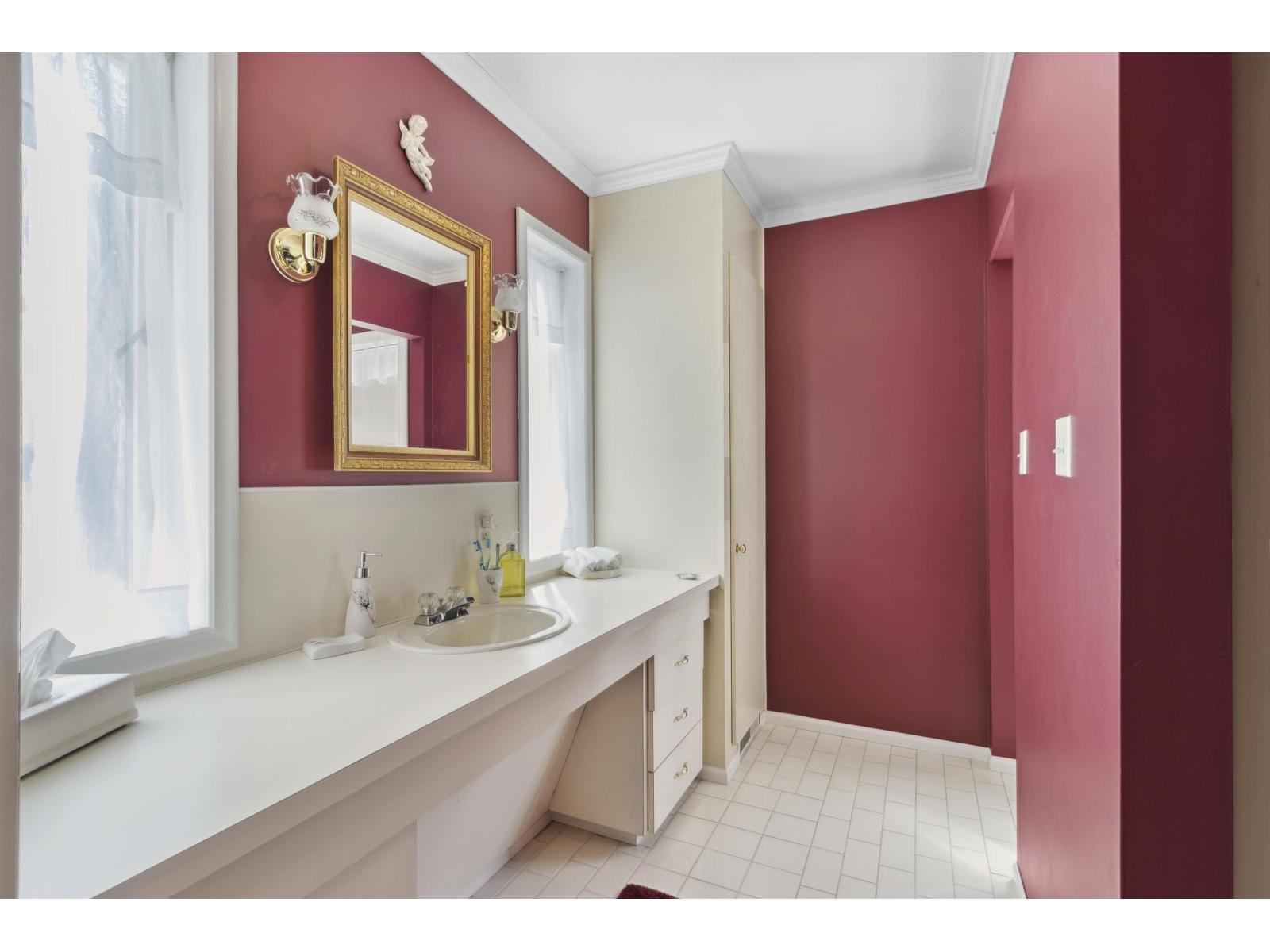 9526 Slater Street, Mission, British Columbia