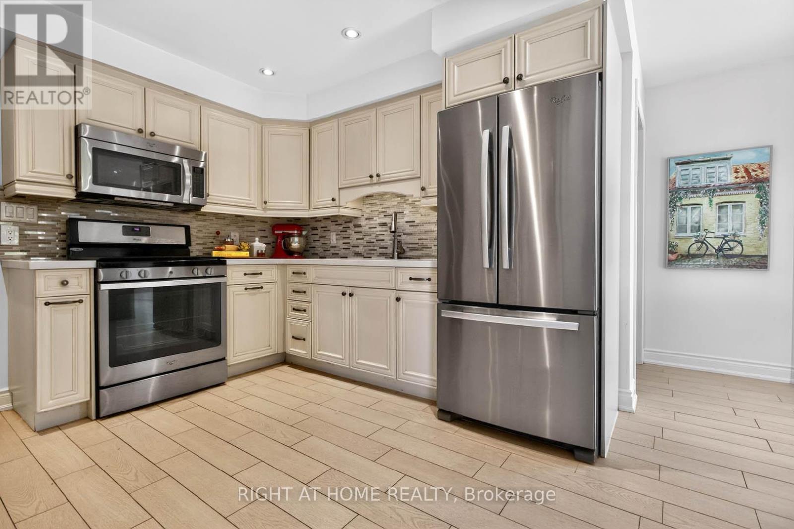 4629 Phoenix Park Crescent, Mississauga (central Erin Mills), Ontario