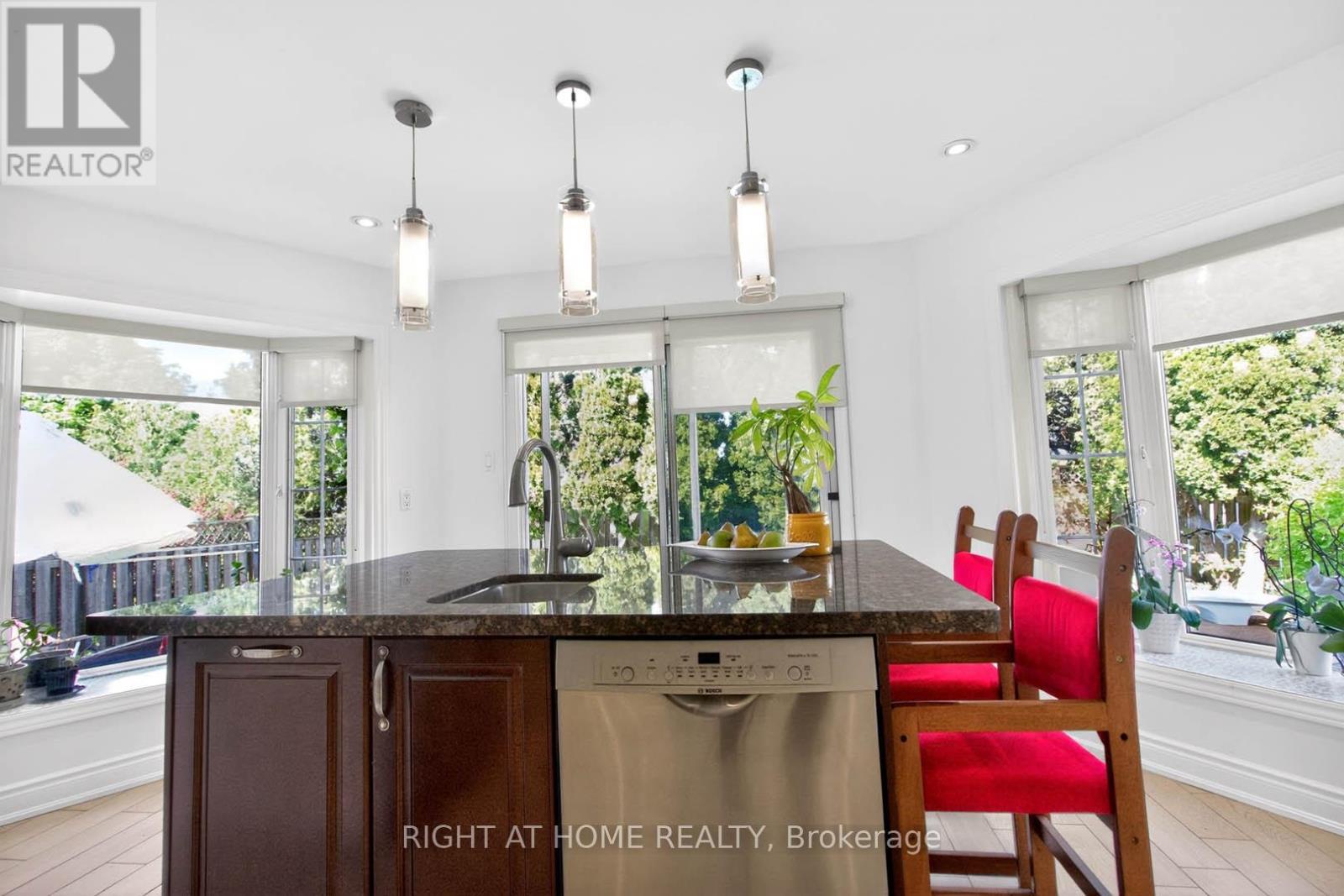 4629 Phoenix Park Crescent, Mississauga (central Erin Mills), Ontario