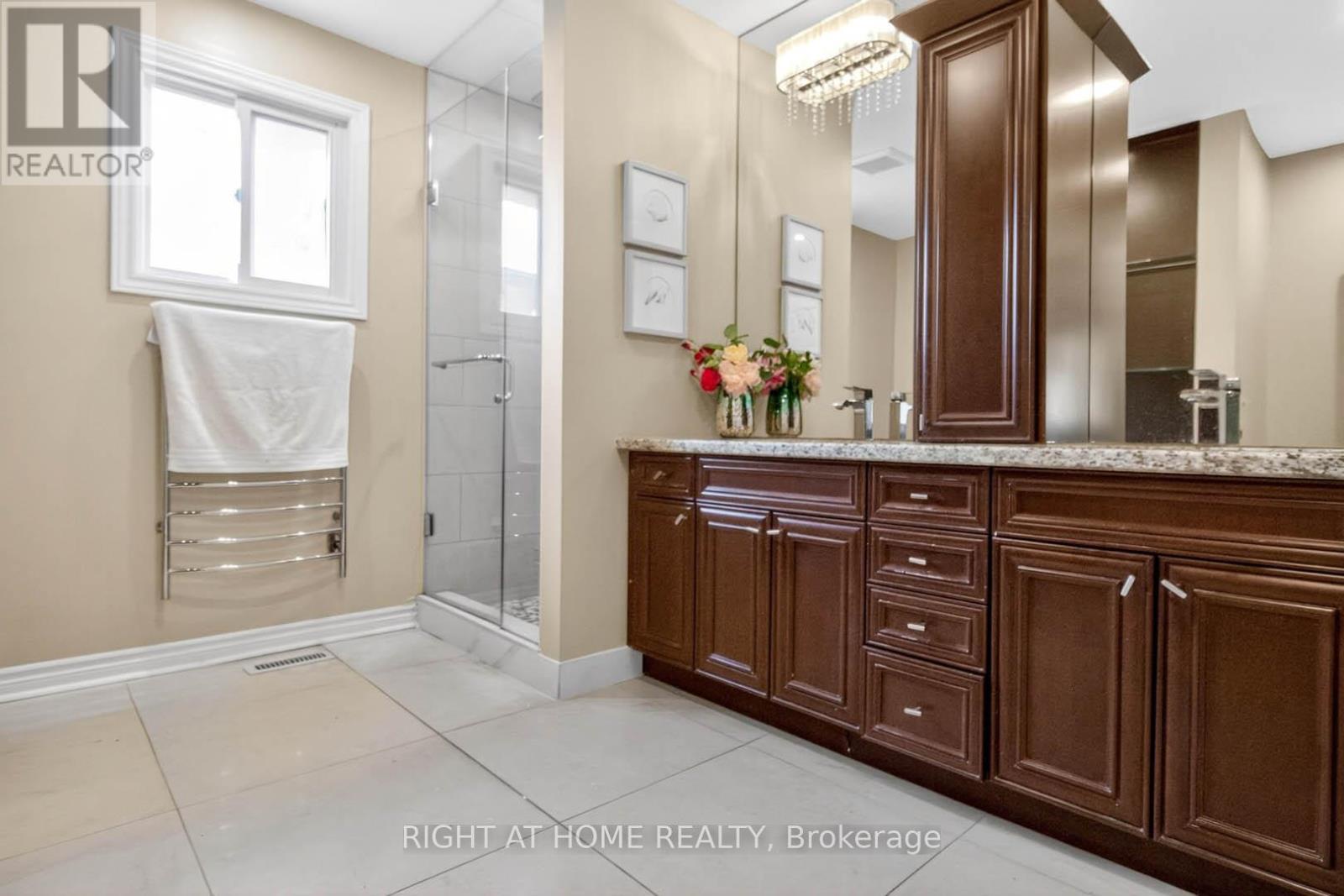 4629 Phoenix Park Crescent, Mississauga (central Erin Mills), Ontario