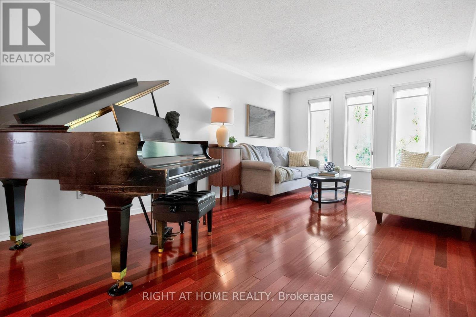 4629 Phoenix Park Crescent, Mississauga (central Erin Mills), Ontario