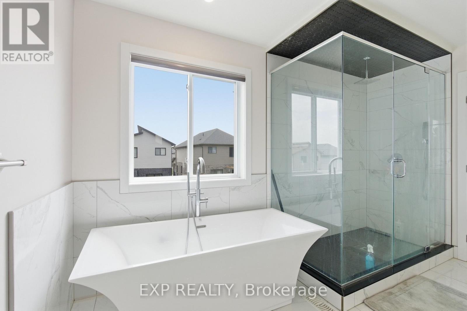 2255 Constance Avenue, London South (south U), Ontario