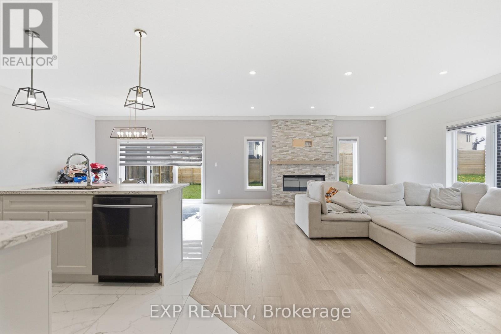 2255 Constance Avenue, London South (south U), Ontario