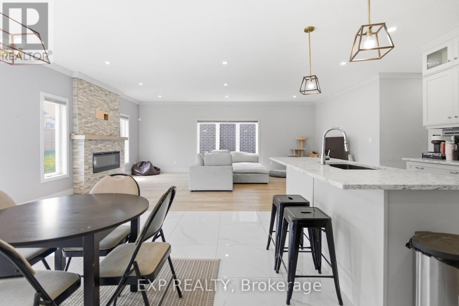 2255 Constance Avenue, London South (south U), Ontario