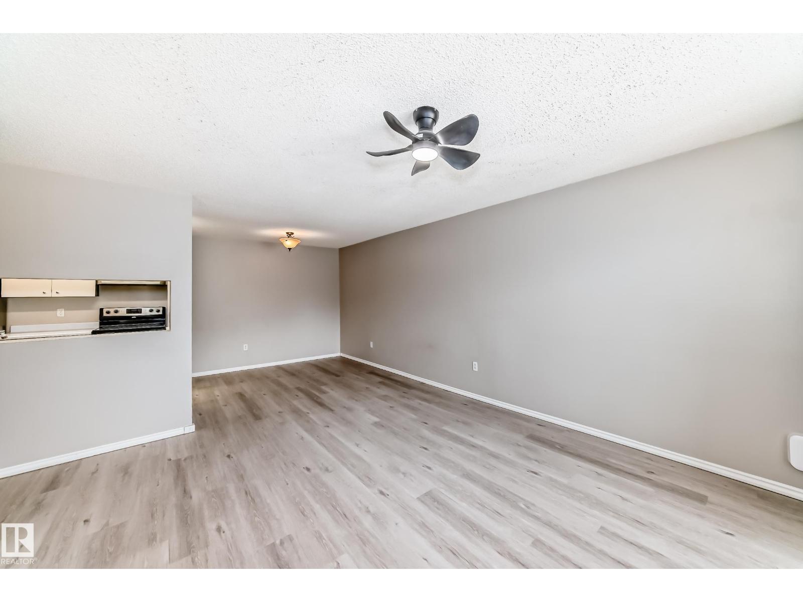 #204 2508 50 St Nw, Edmonton, Alberta