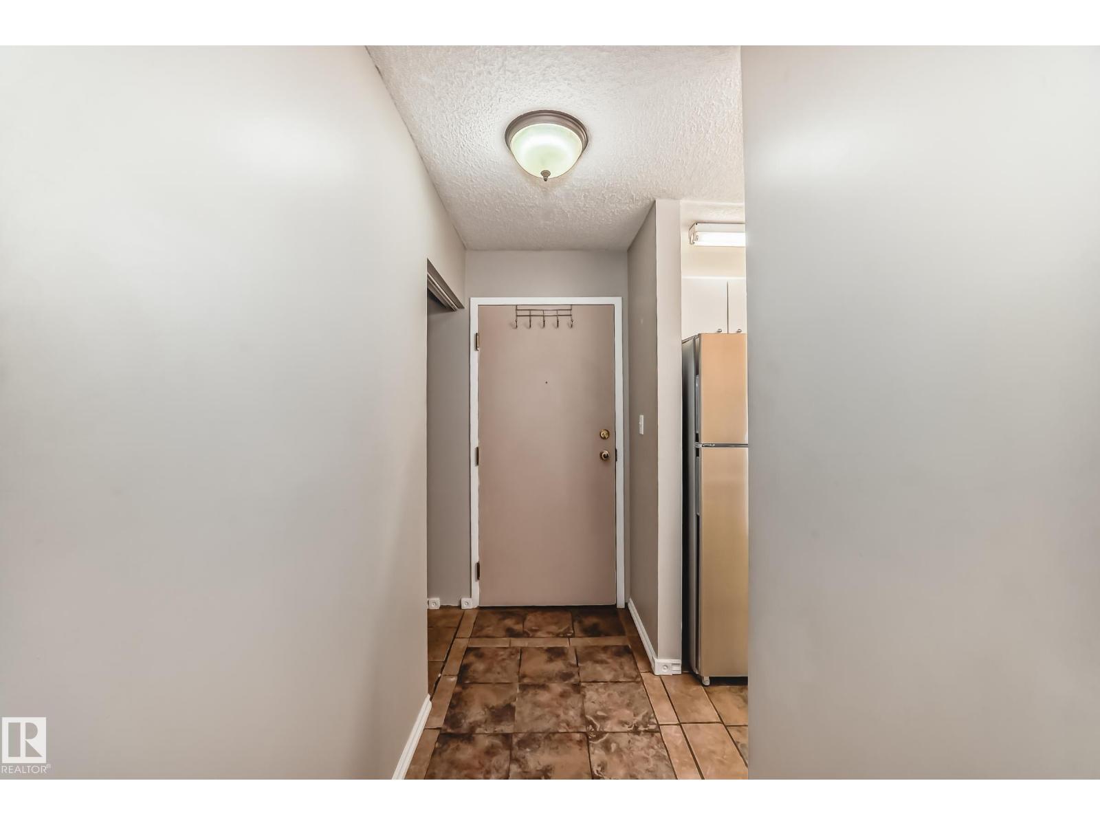 #204 2508 50 St Nw, Edmonton, Alberta