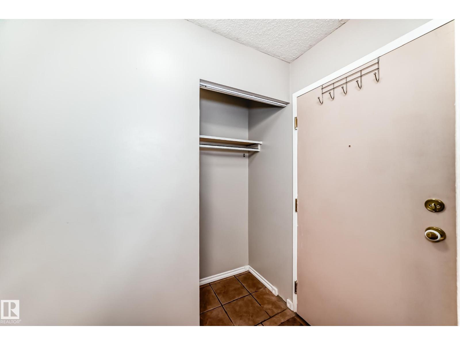 #204 2508 50 St Nw, Edmonton, Alberta