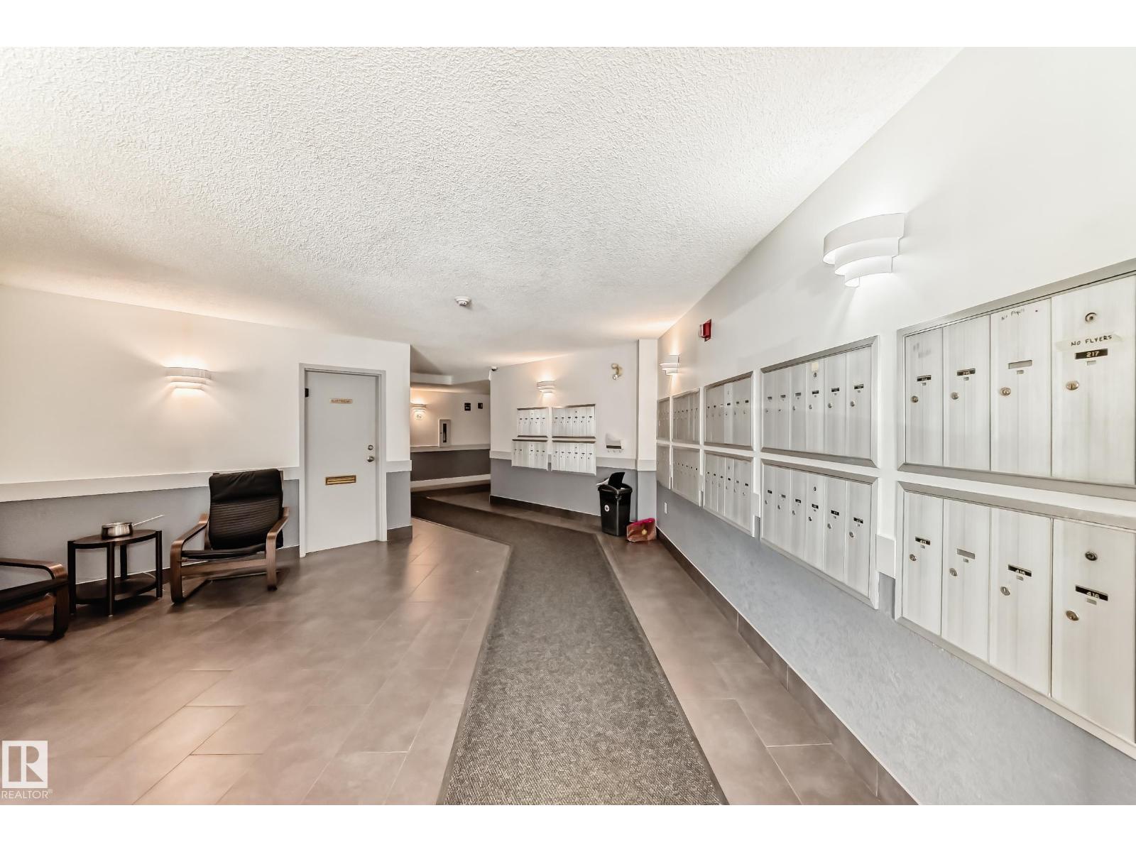 #204 2508 50 St Nw, Edmonton, Alberta