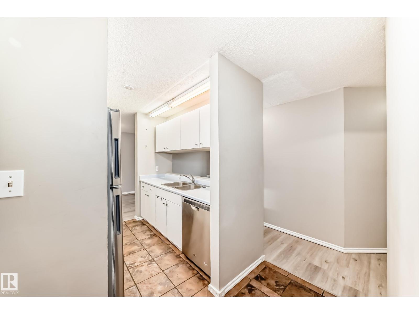 #204 2508 50 St Nw, Edmonton, Alberta