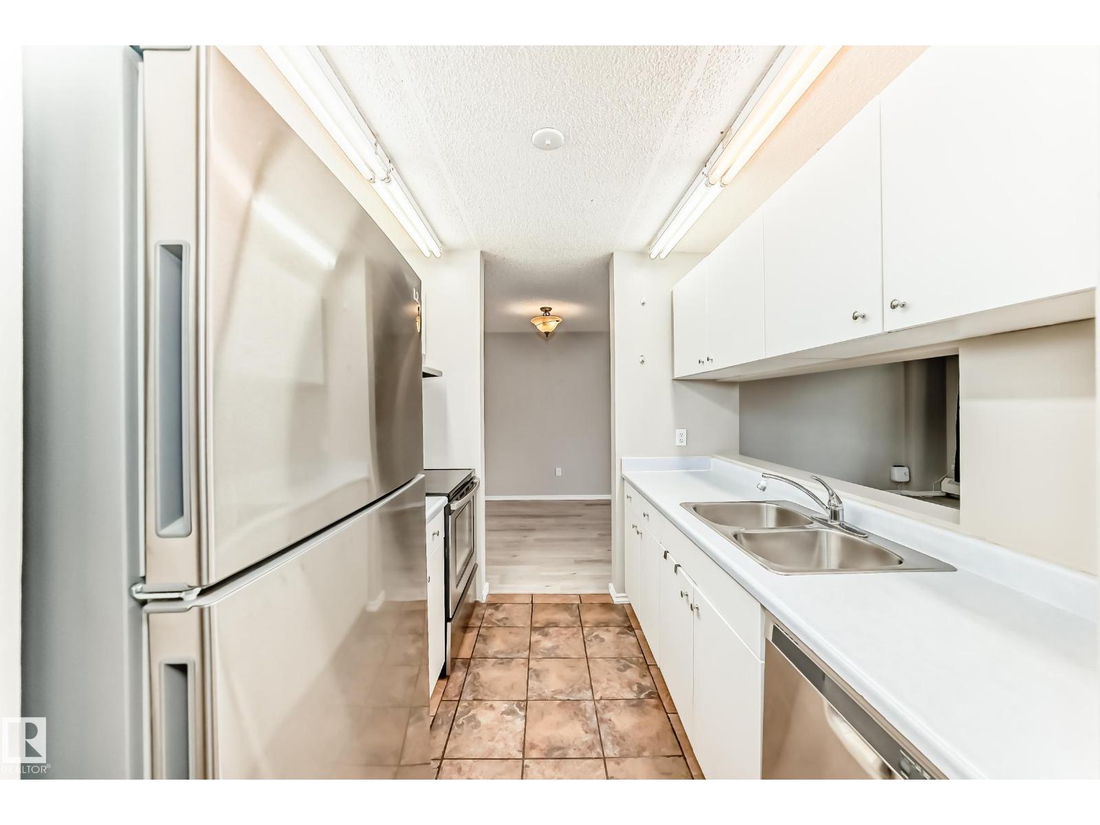 #204 2508 50 St Nw, Edmonton, Alberta