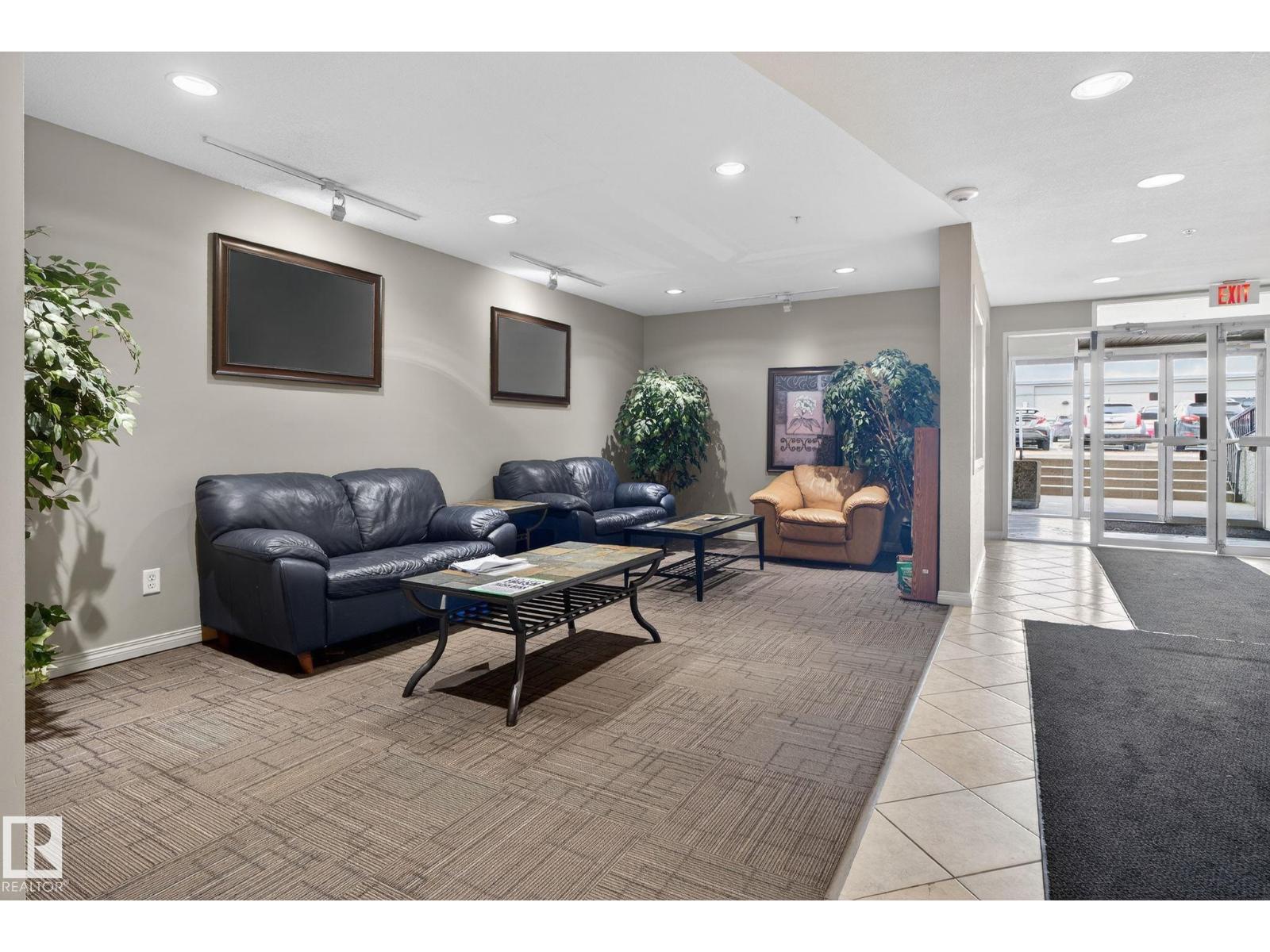 #423 2430 Guardian Rd Nw, Edmonton, Alberta