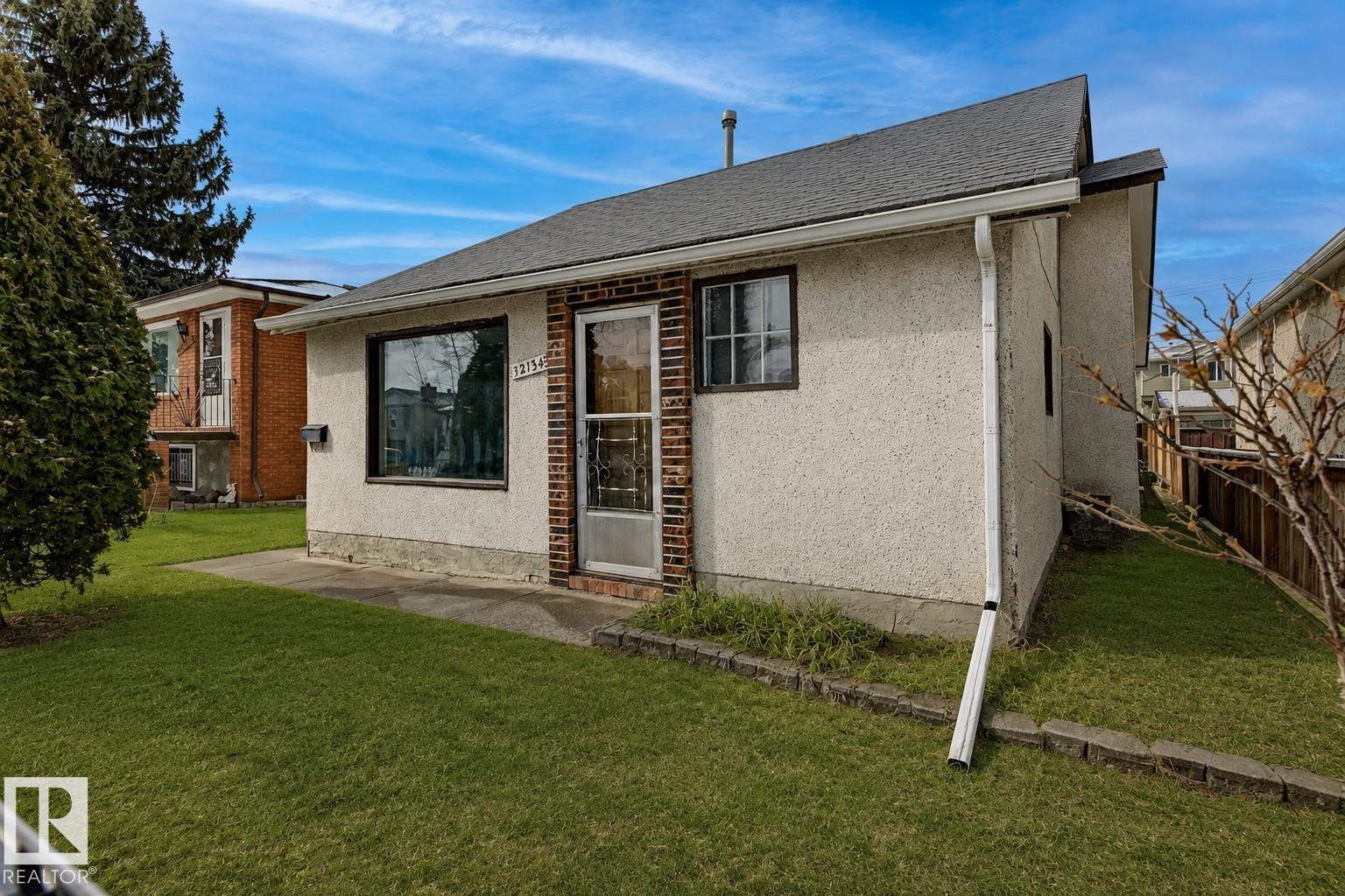 12134 96 St Nw, Edmonton, Alberta