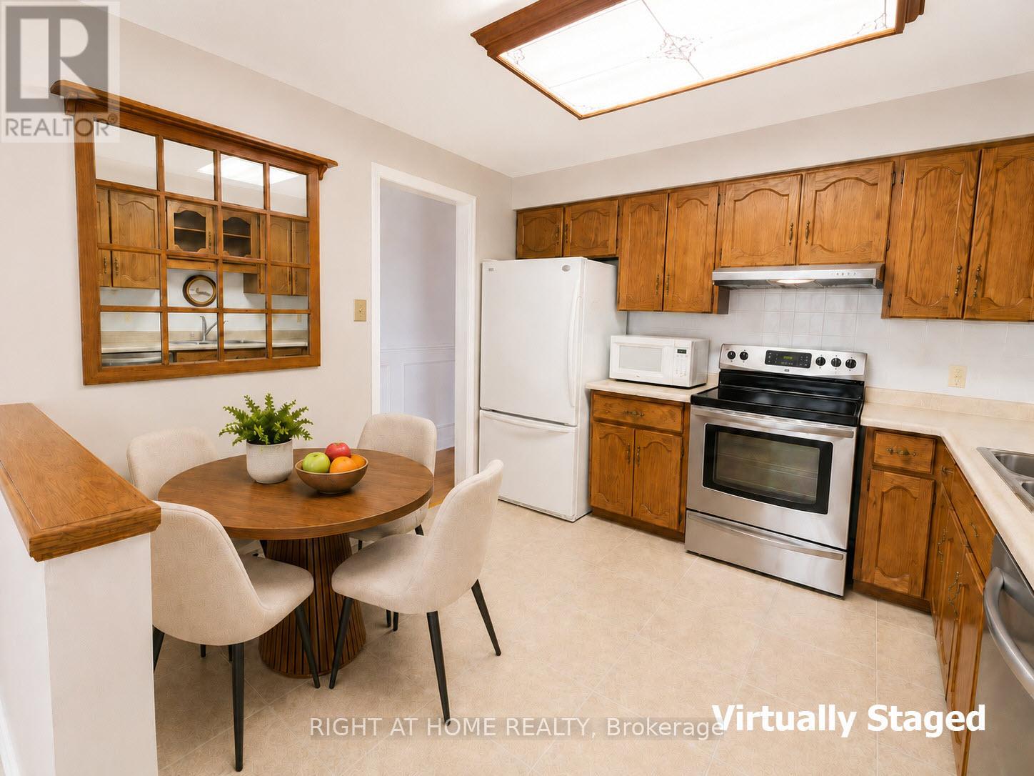 104 - 6 Village Green Boulevard, Hamilton (stoney Creek), Ontario