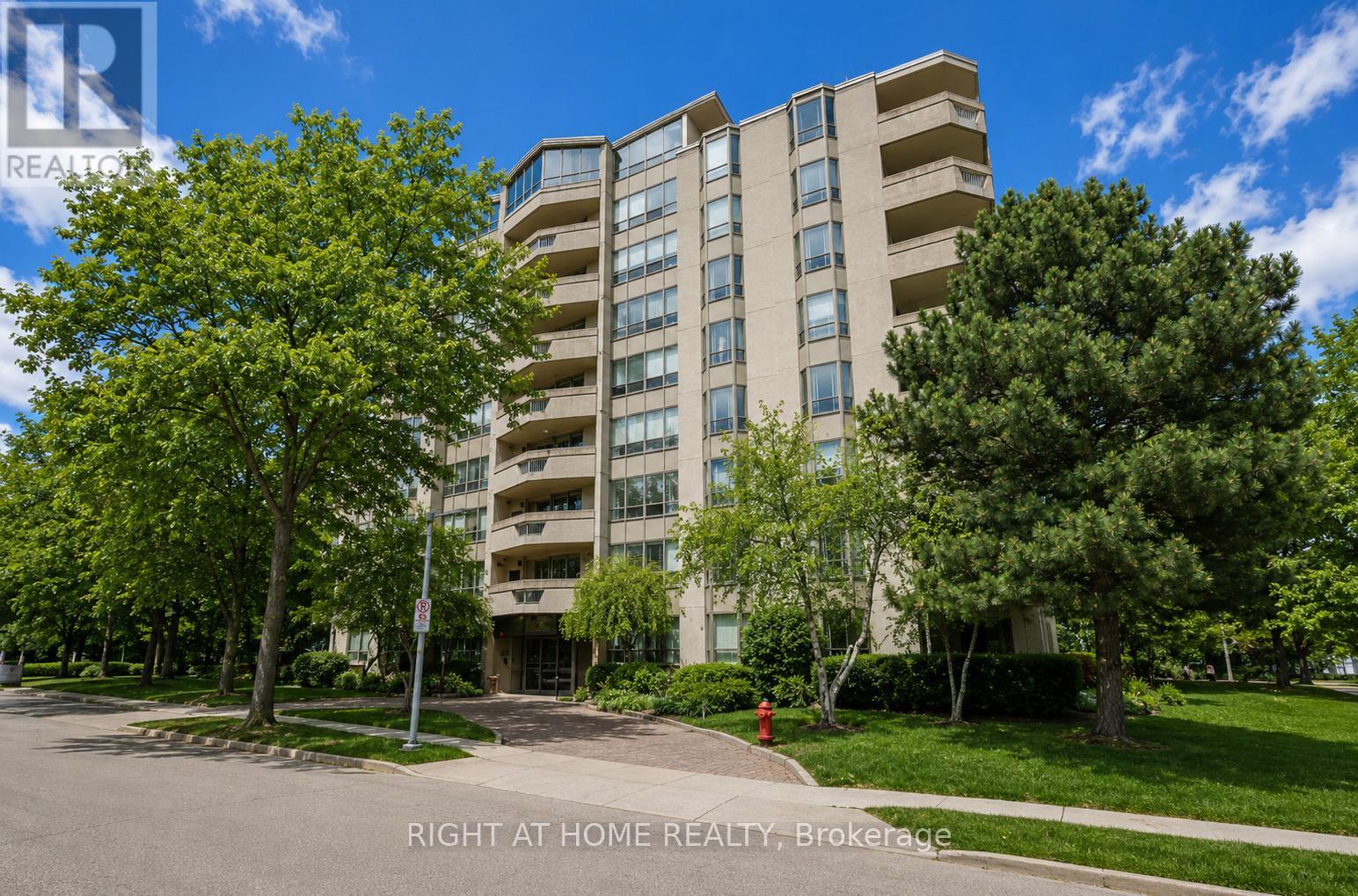104 - 6 Village Green Boulevard, Hamilton (stoney Creek), Ontario