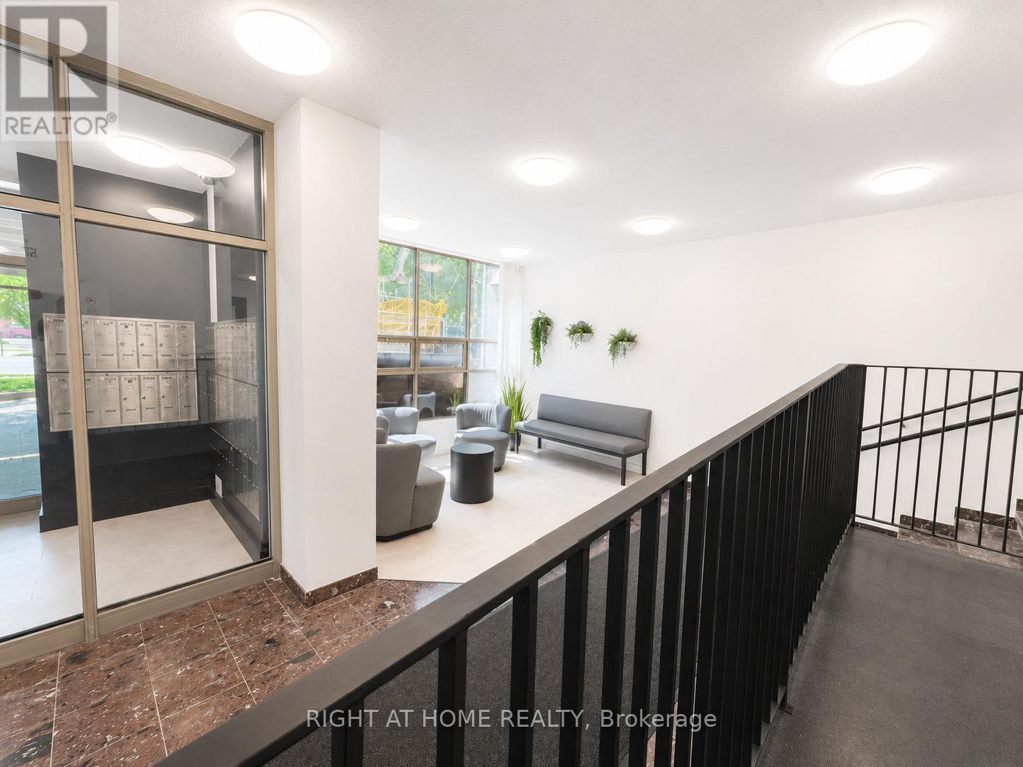 104 - 6 Village Green Boulevard, Hamilton (stoney Creek), Ontario