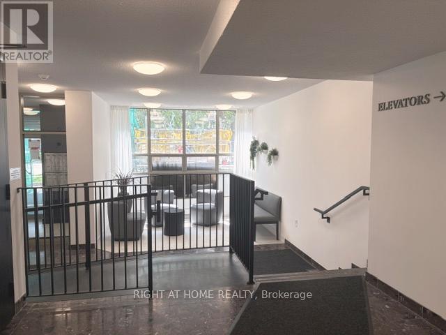 104 - 6 Village Green Boulevard, Hamilton (stoney Creek), Ontario
