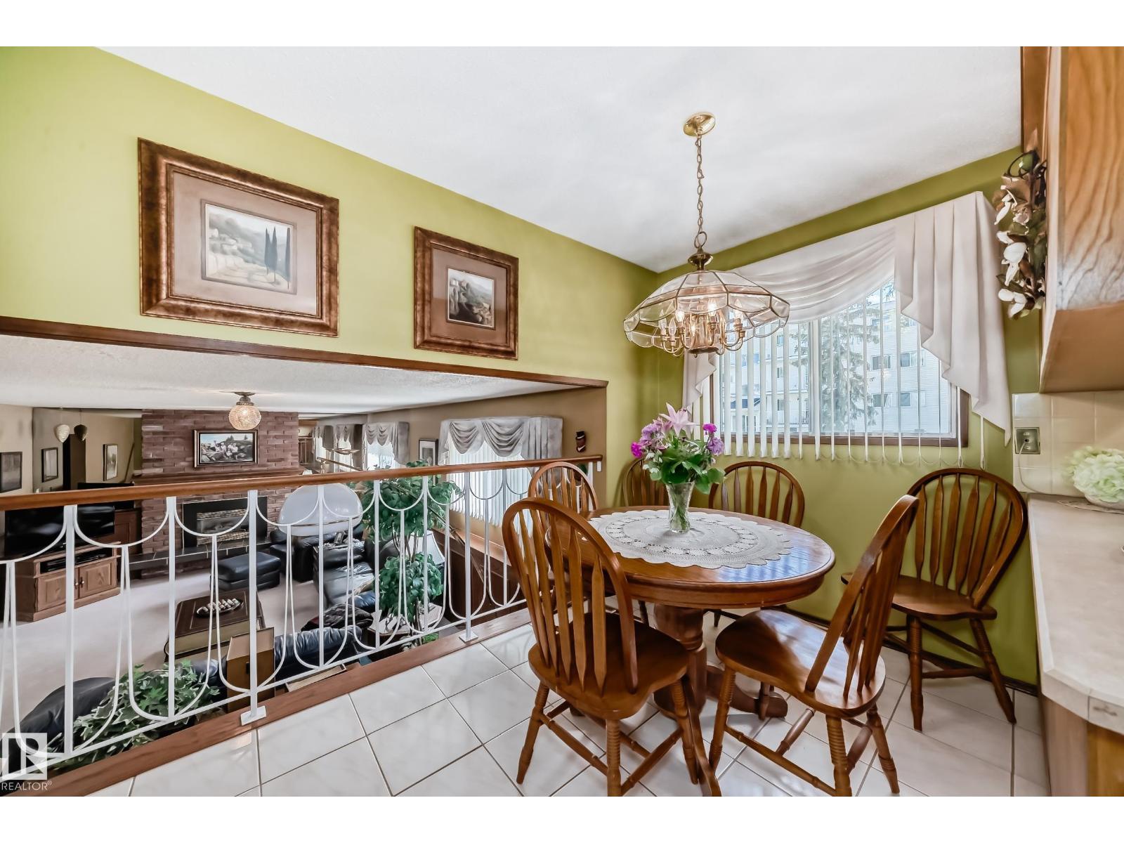 17707 84 Av Nw, Edmonton, Alberta