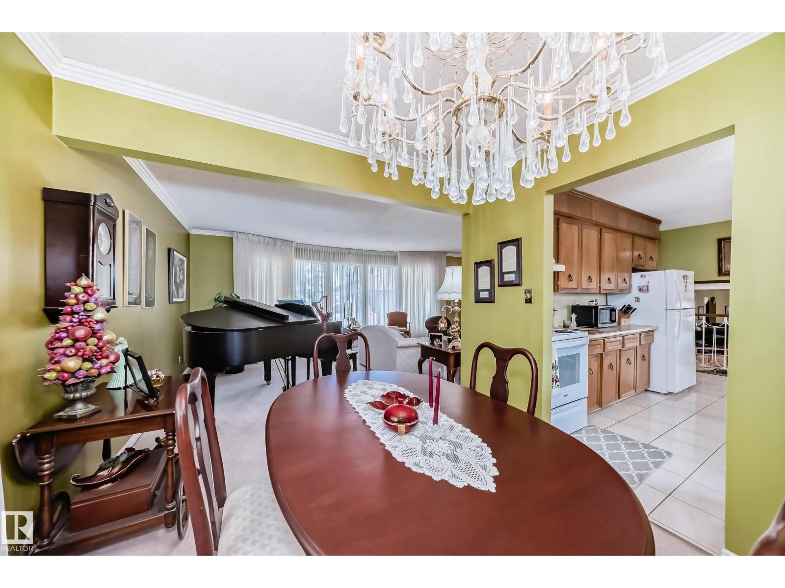 17707 84 Av Nw, Edmonton, Alberta