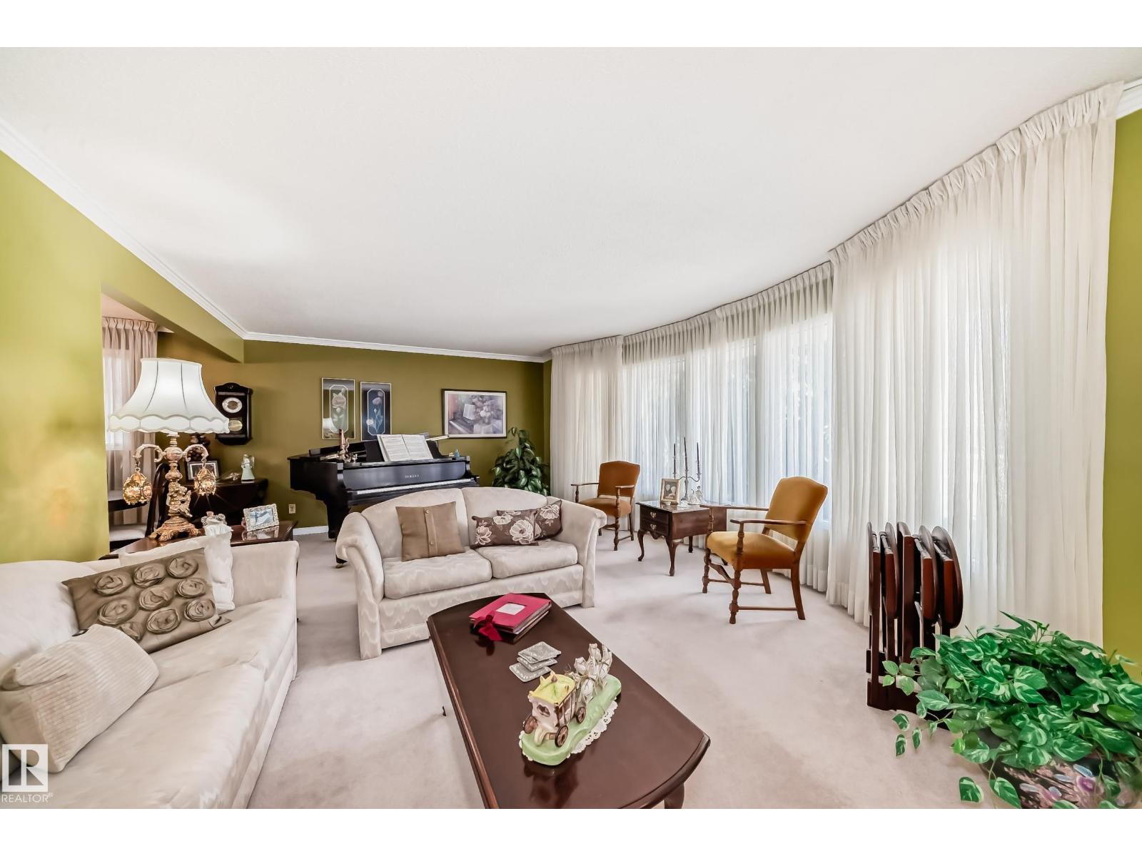 17707 84 Av Nw, Edmonton, Alberta