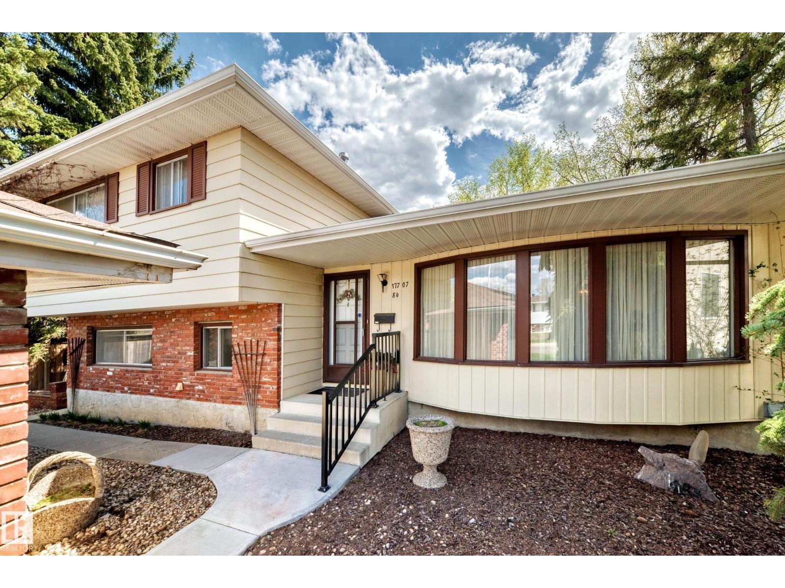 17707 84 Av Nw, Edmonton, Alberta