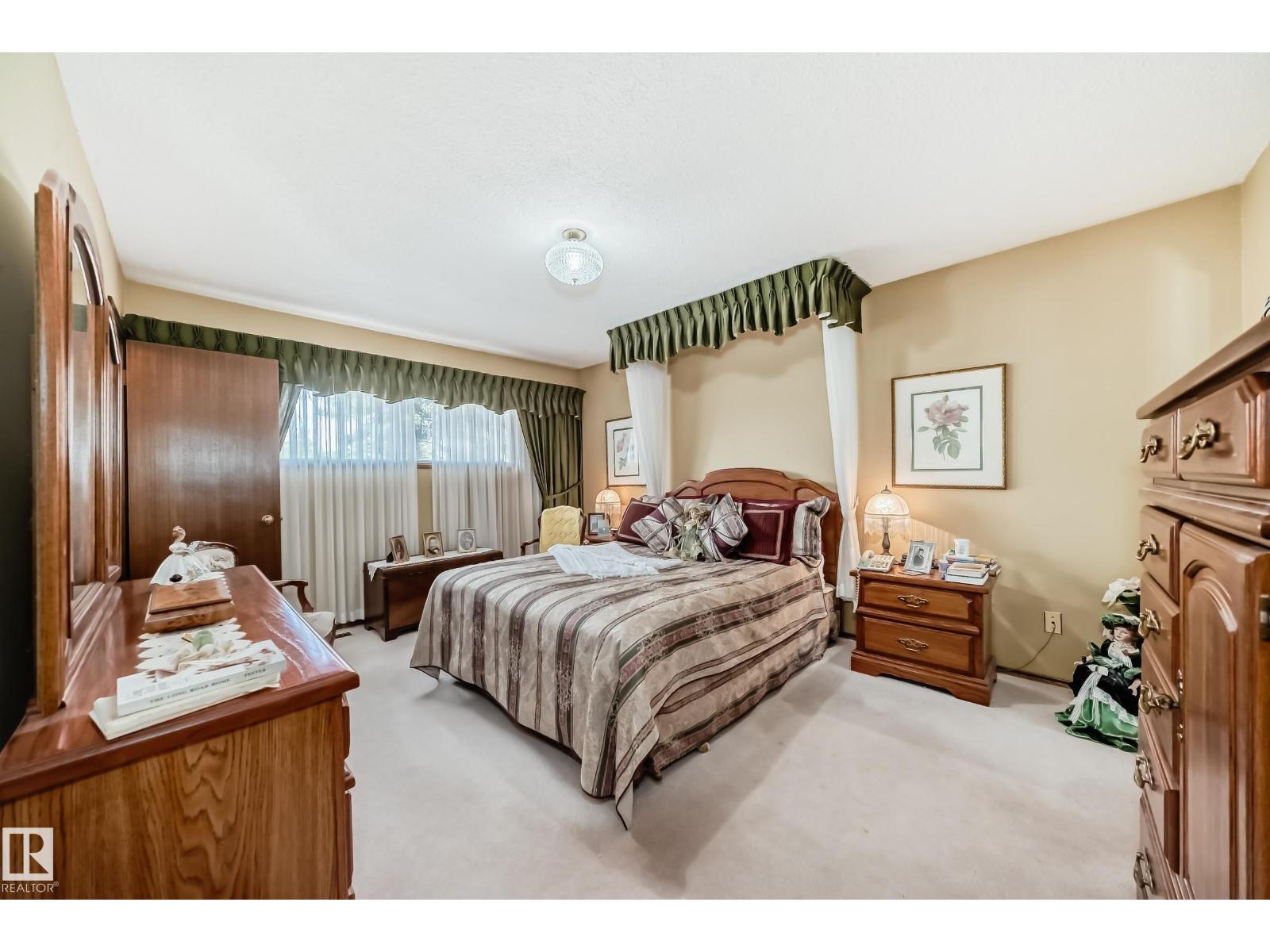 17707 84 Av Nw, Edmonton, Alberta