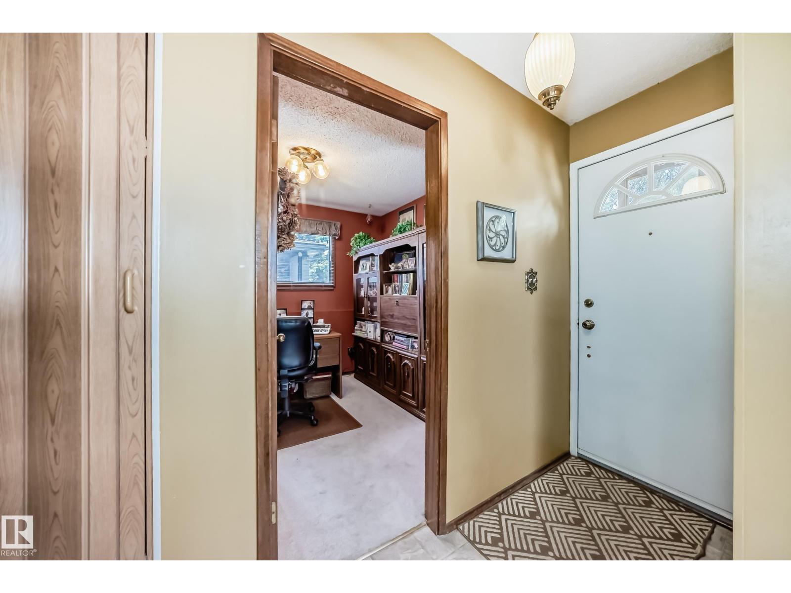 17707 84 Av Nw, Edmonton, Alberta