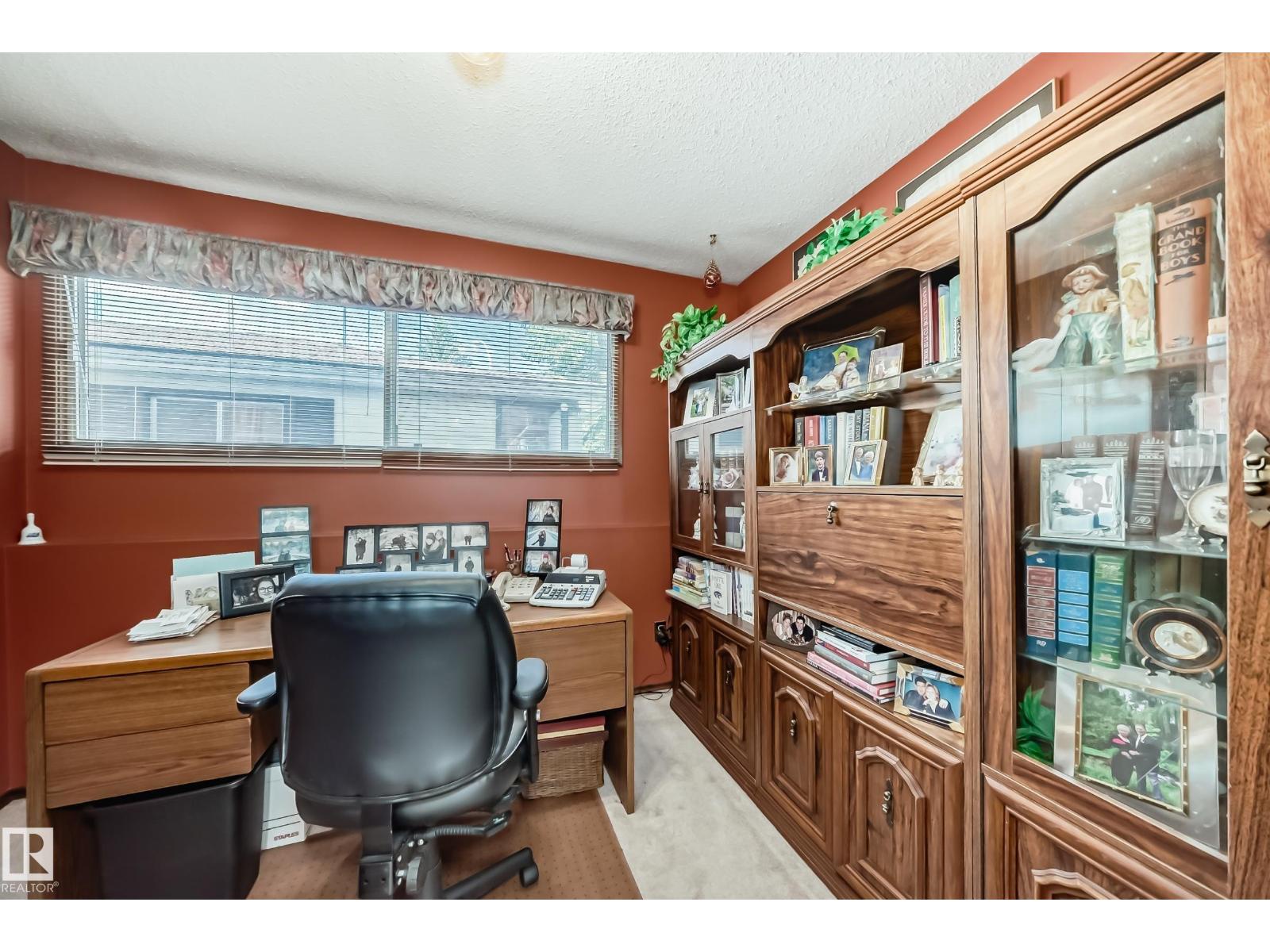 17707 84 Av Nw, Edmonton, Alberta