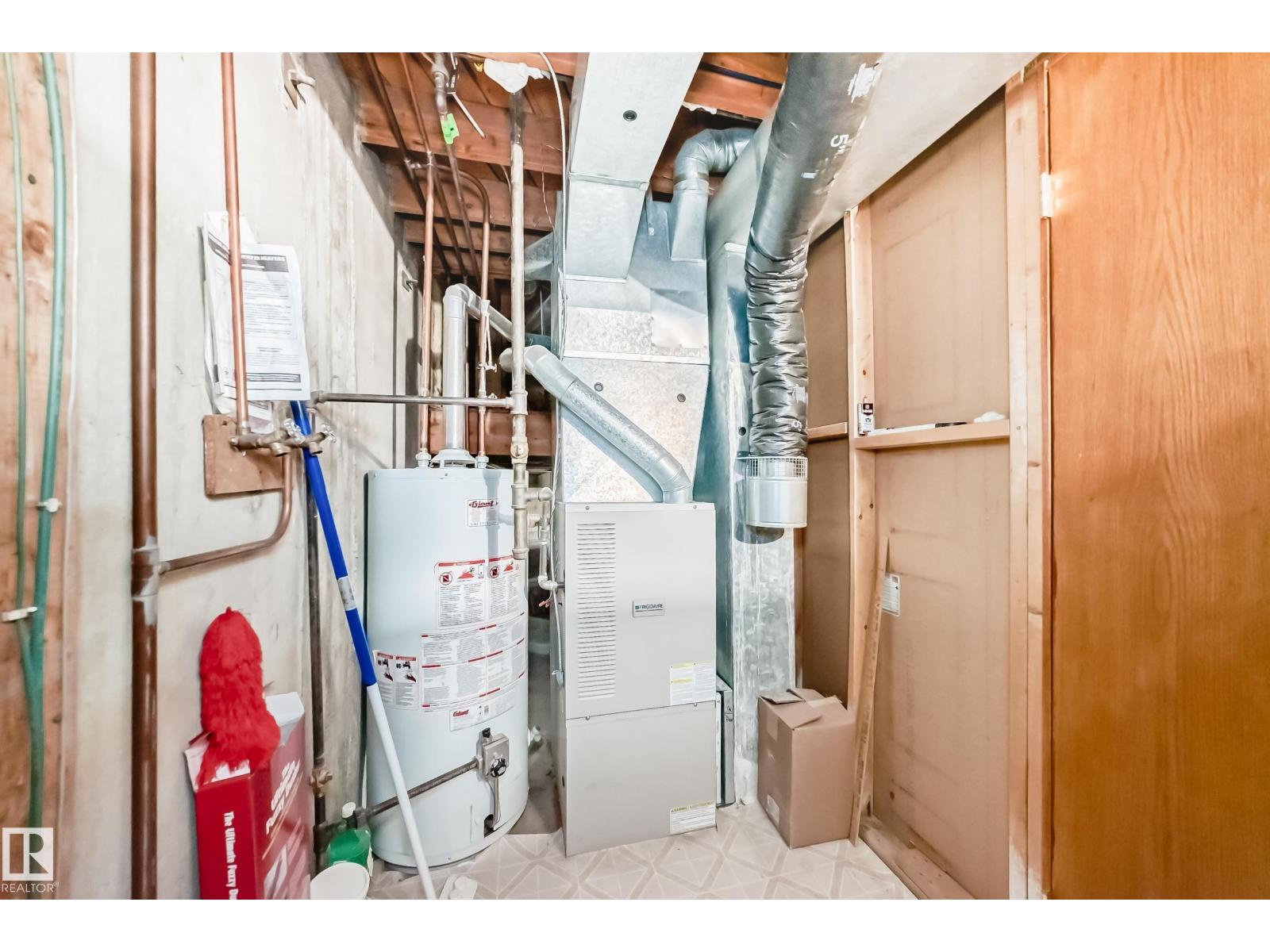 17707 84 Av Nw, Edmonton, Alberta