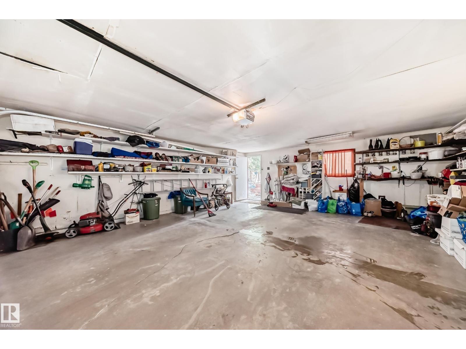 17707 84 Av Nw, Edmonton, Alberta