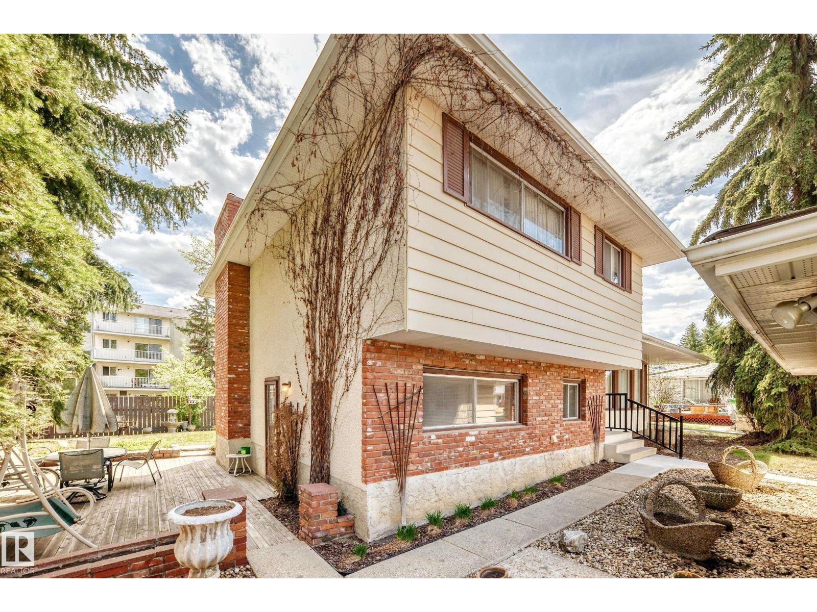 17707 84 Av Nw, Edmonton, Alberta