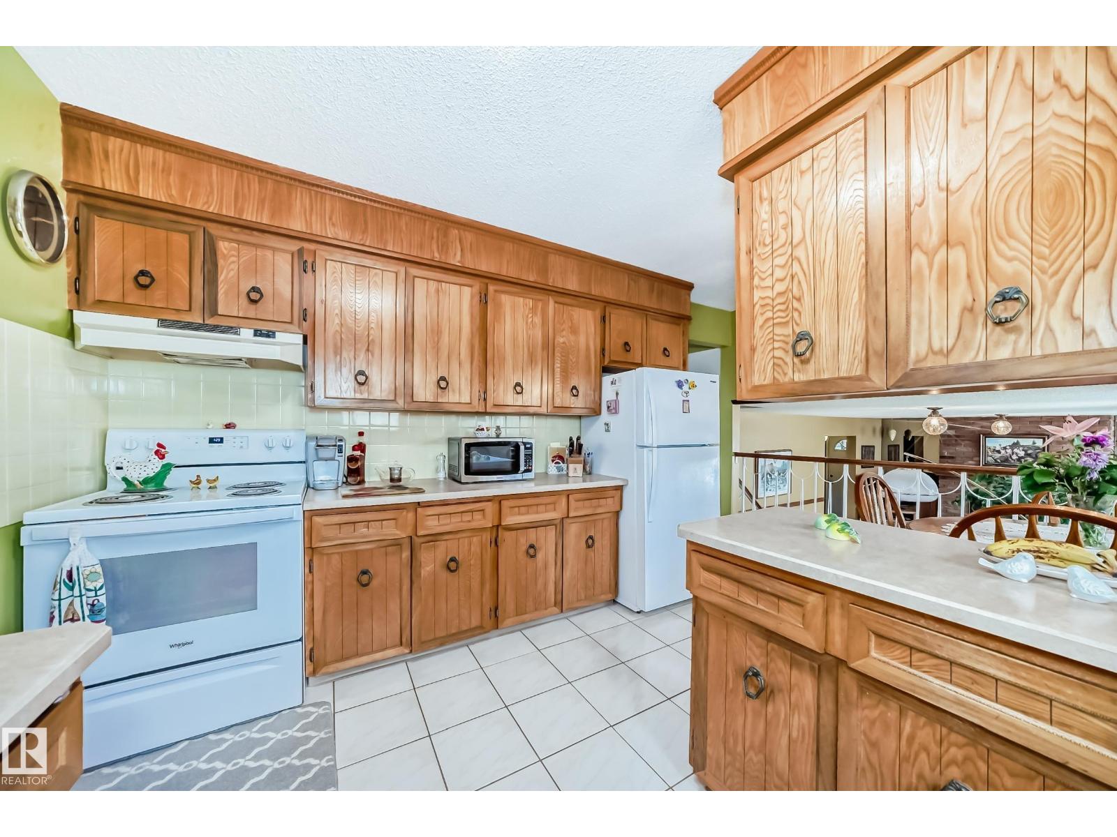 17707 84 Av Nw, Edmonton, Alberta