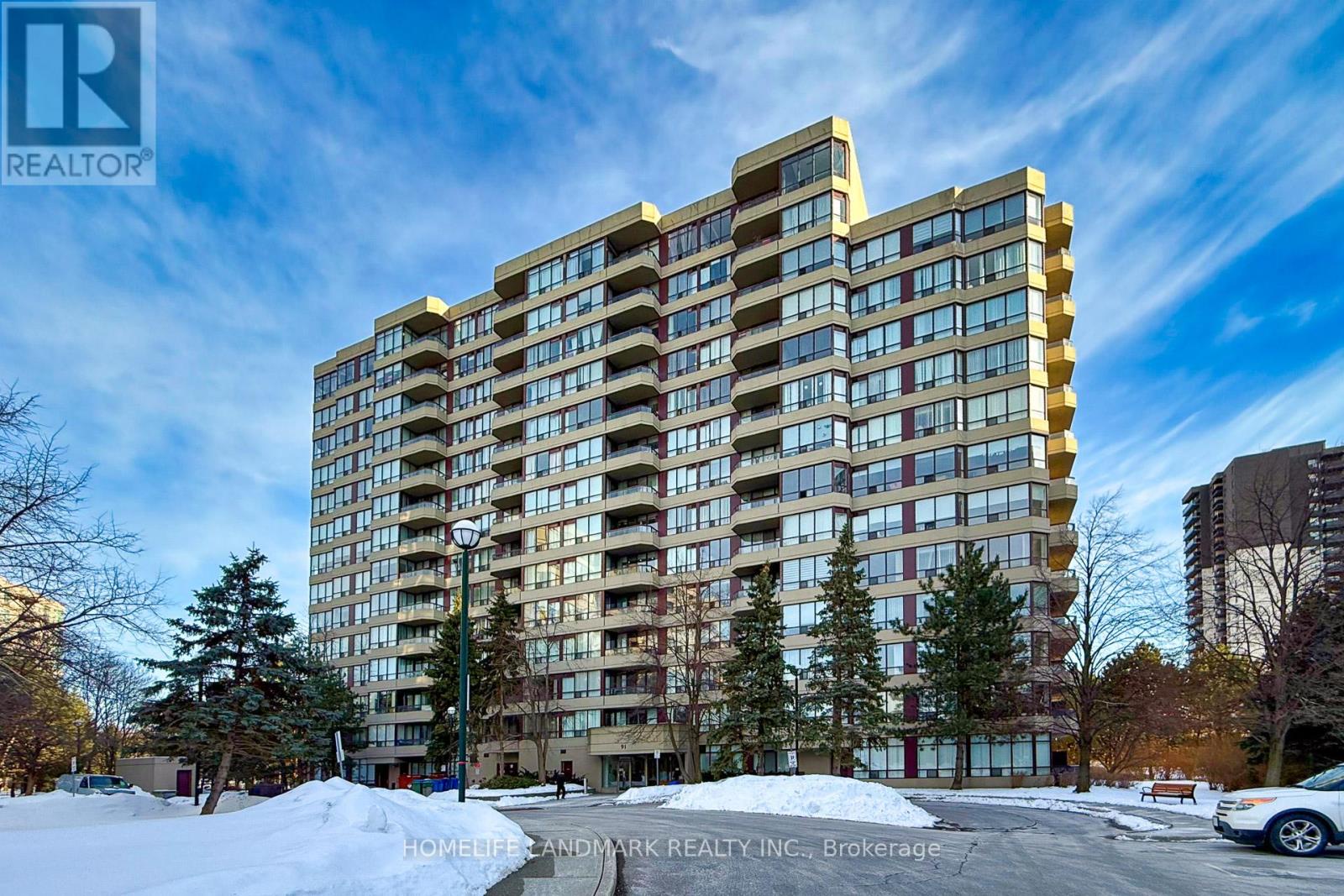 711 - 91 Townsgate Drive, Vaughan (crestwood-springfarm-yorkhill), Ontario
